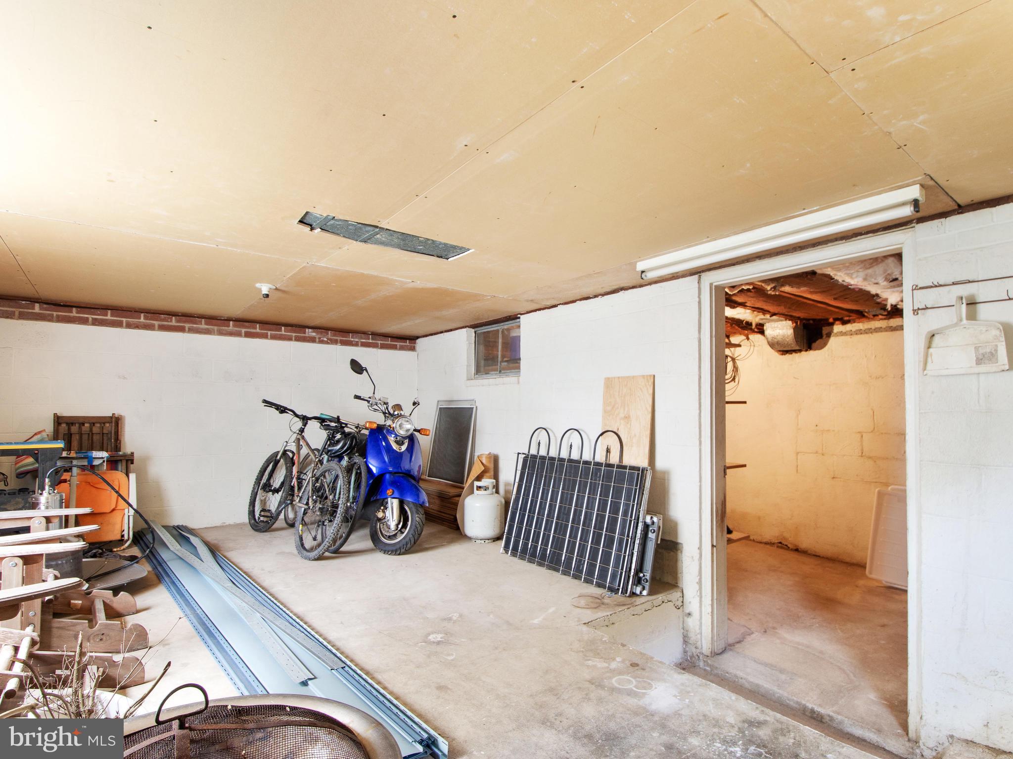 QUEENS CHAPEL MANOR - Residential