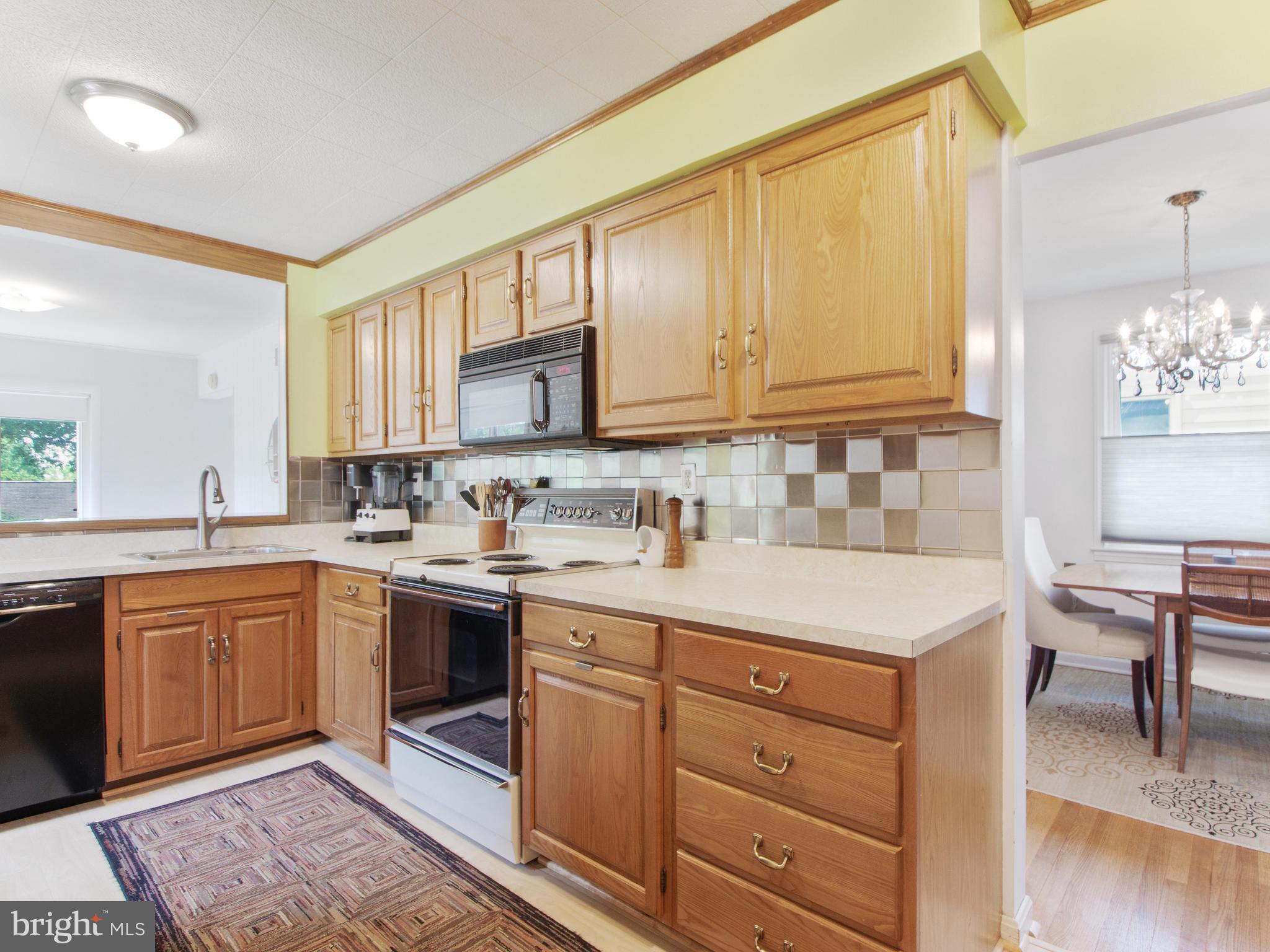 QUEENS CHAPEL MANOR - Residential