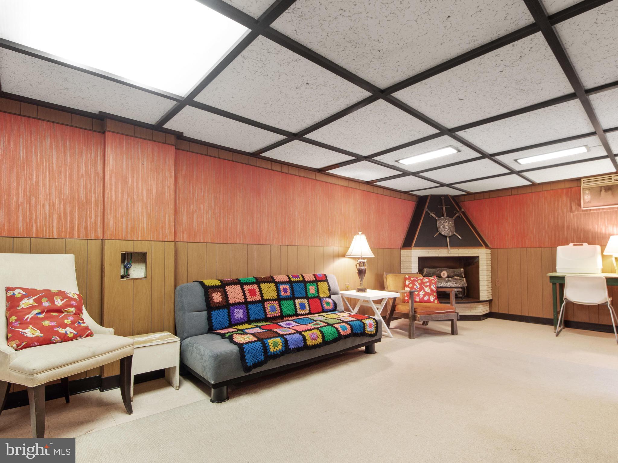 QUEENS CHAPEL MANOR - Residential