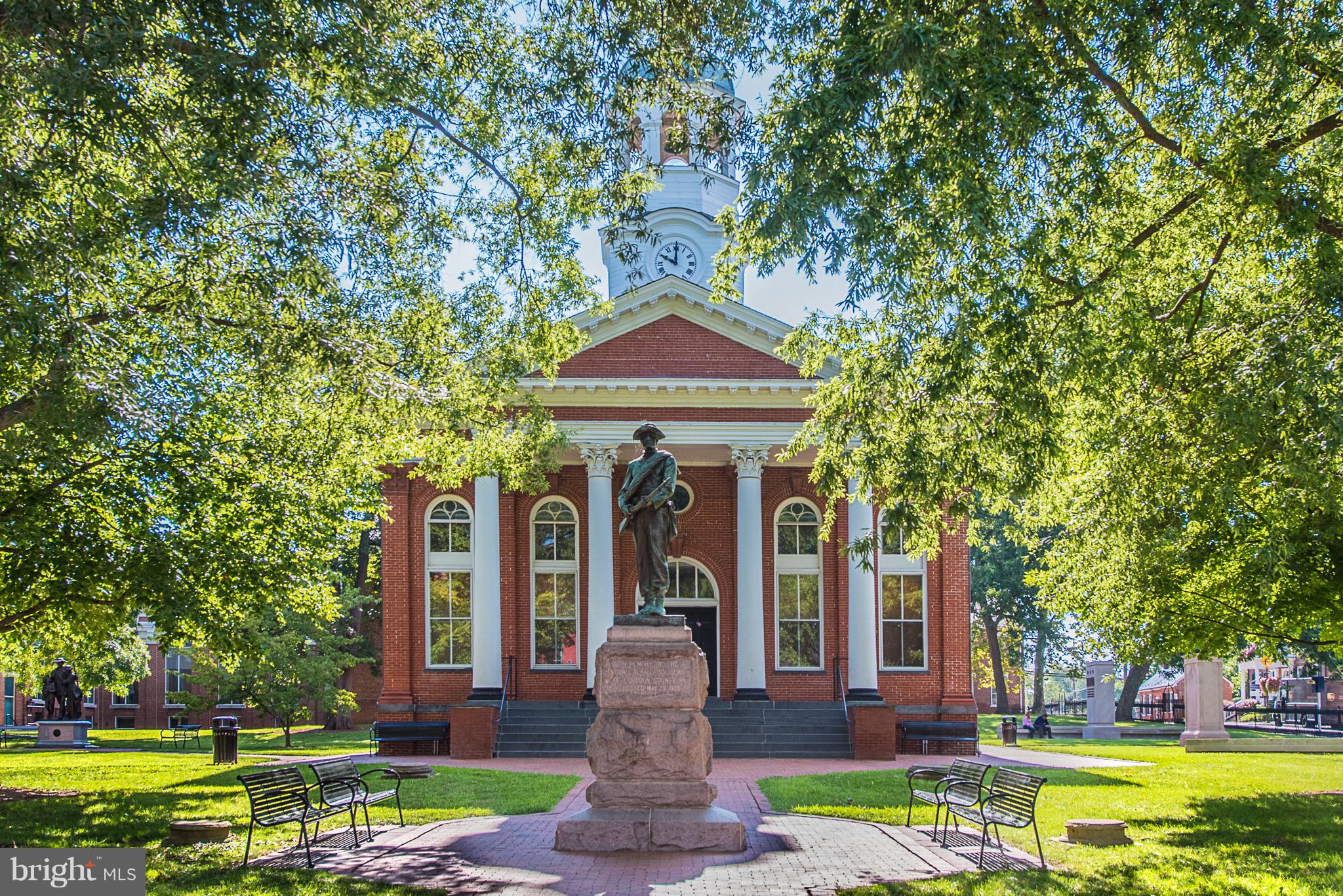 COUNTRY CLUB GREEN - Residential Lease