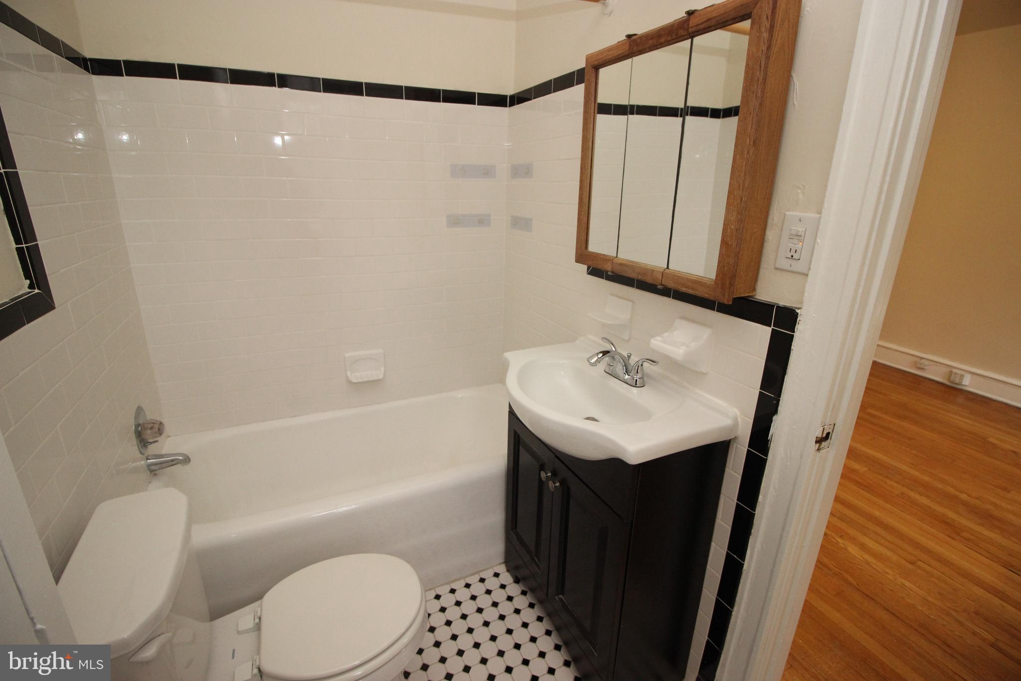 ELKINS PARK - Residential Lease