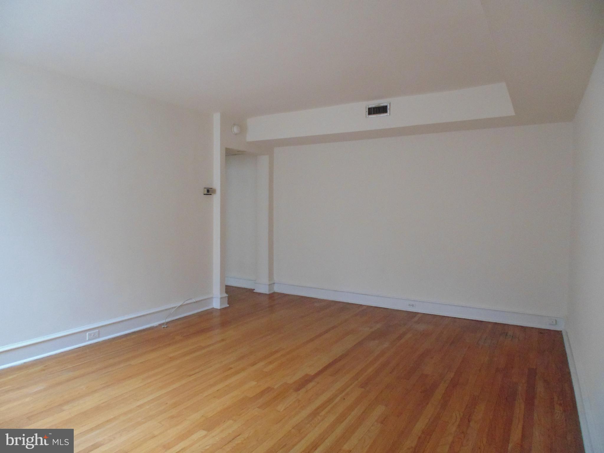 CHELTENHAM - Residential Lease