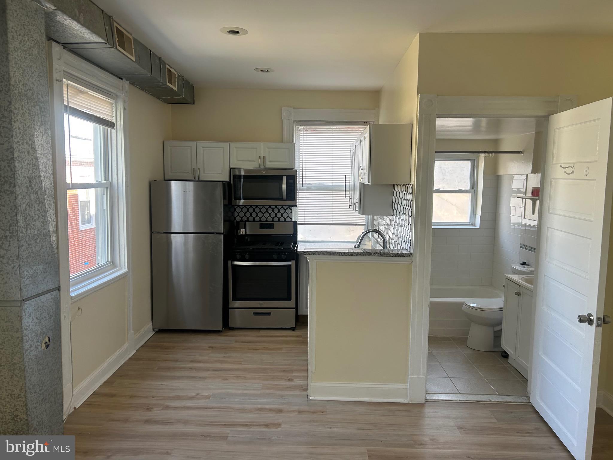 SQUIRREL HILL - Residential Lease