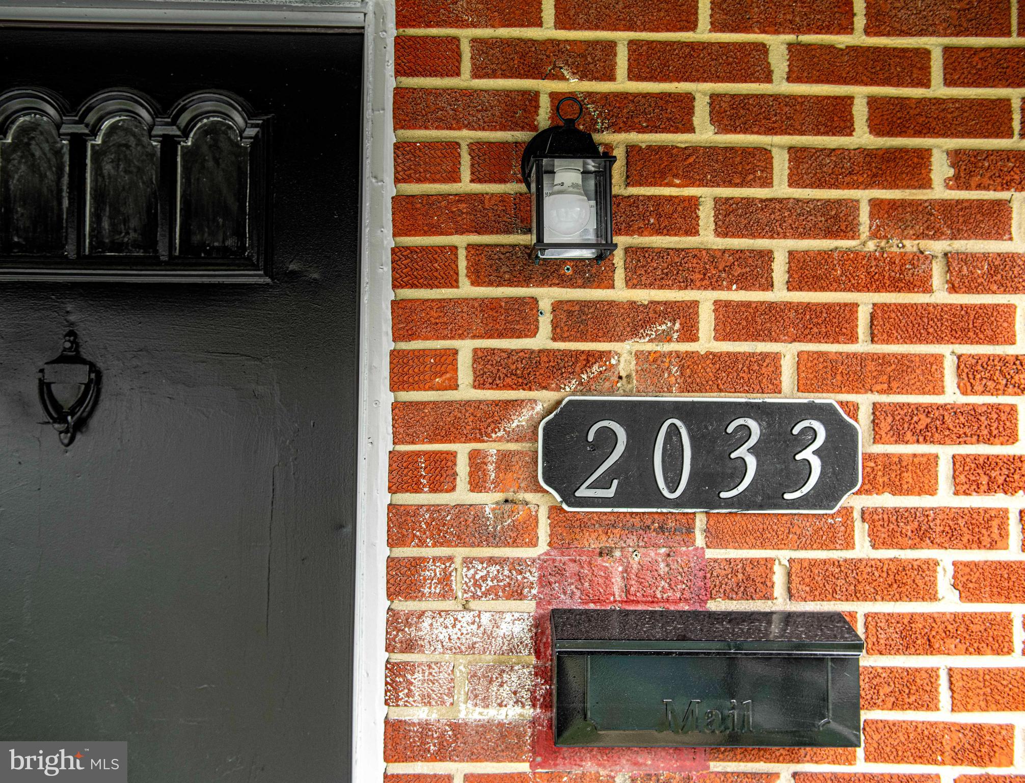 2033 KELMORE ROAD
