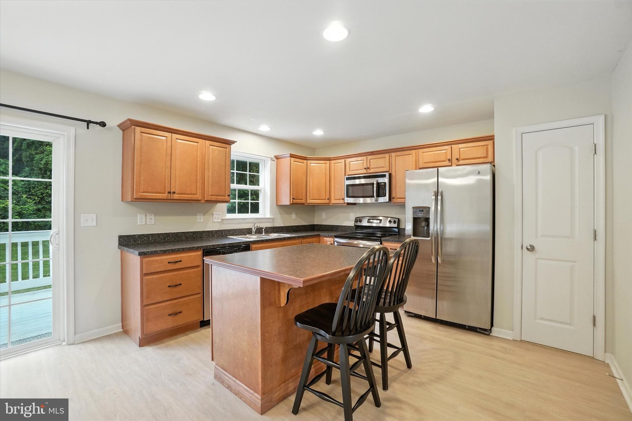 SCHOOLHOUSE CROSSING - Residential