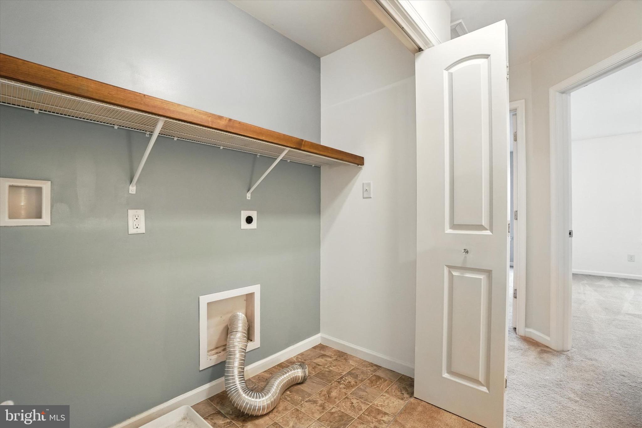 SCHOOLHOUSE CROSSING - Residential