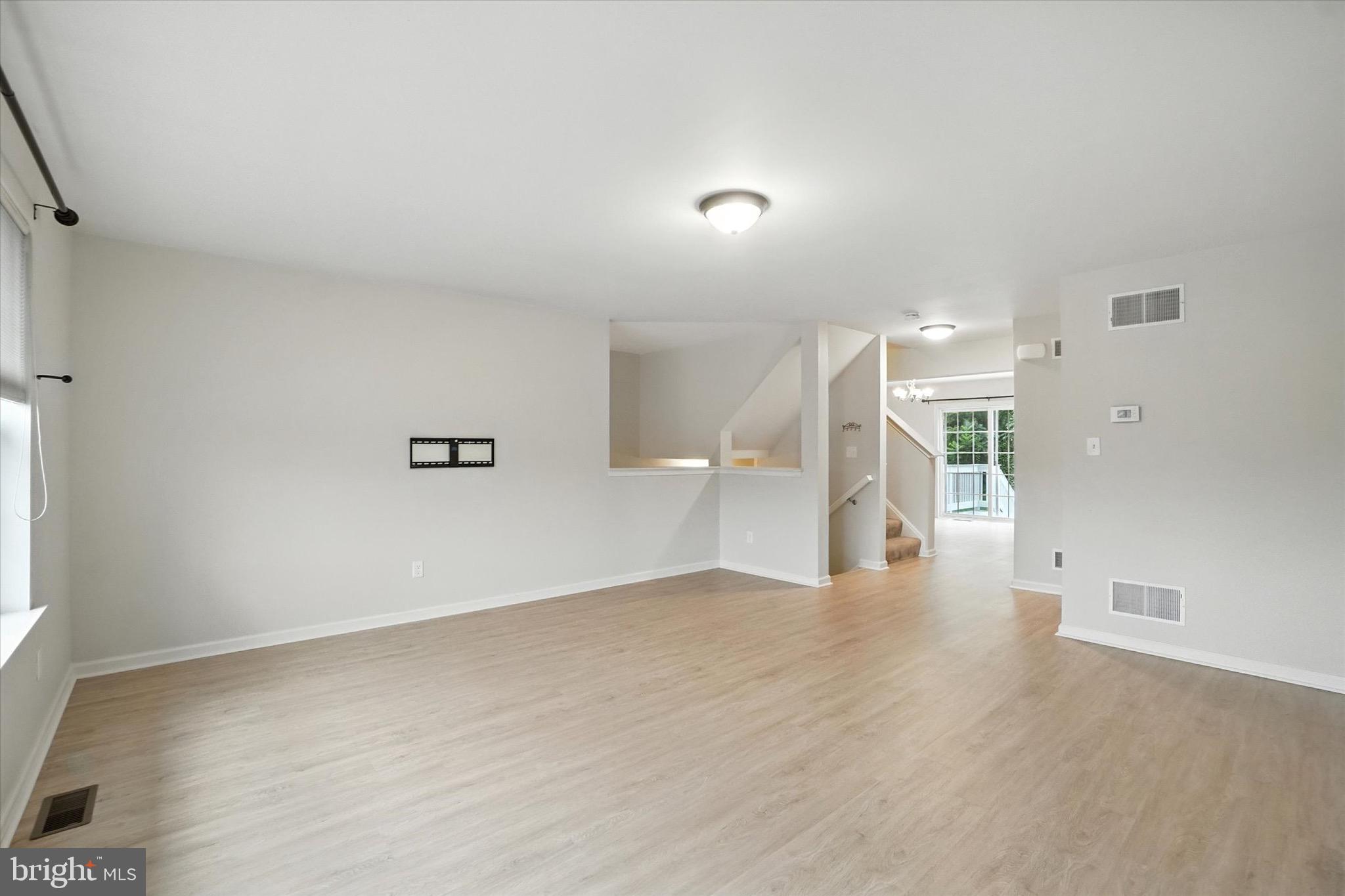 SCHOOLHOUSE CROSSING - Residential