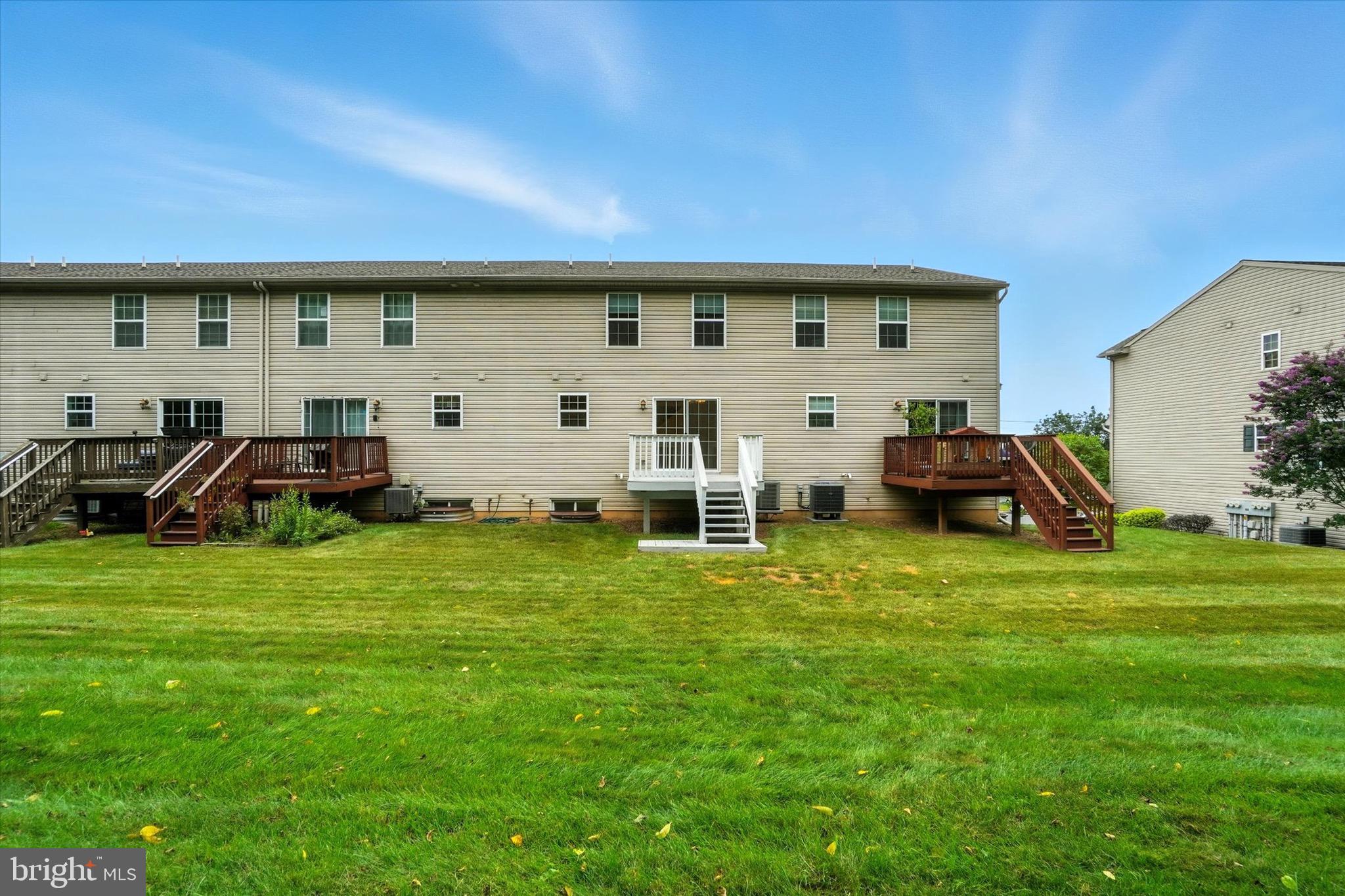 SCHOOLHOUSE CROSSING - Residential