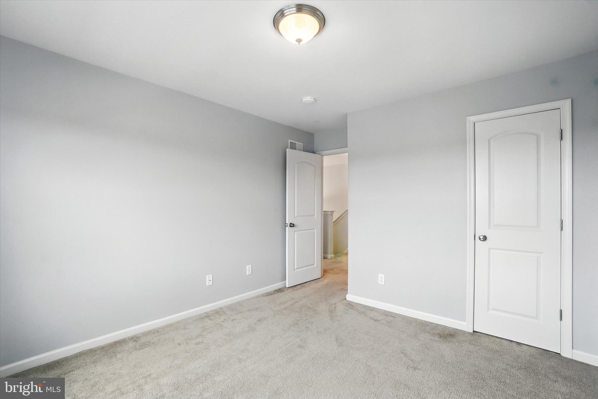 SCHOOLHOUSE CROSSING - Residential