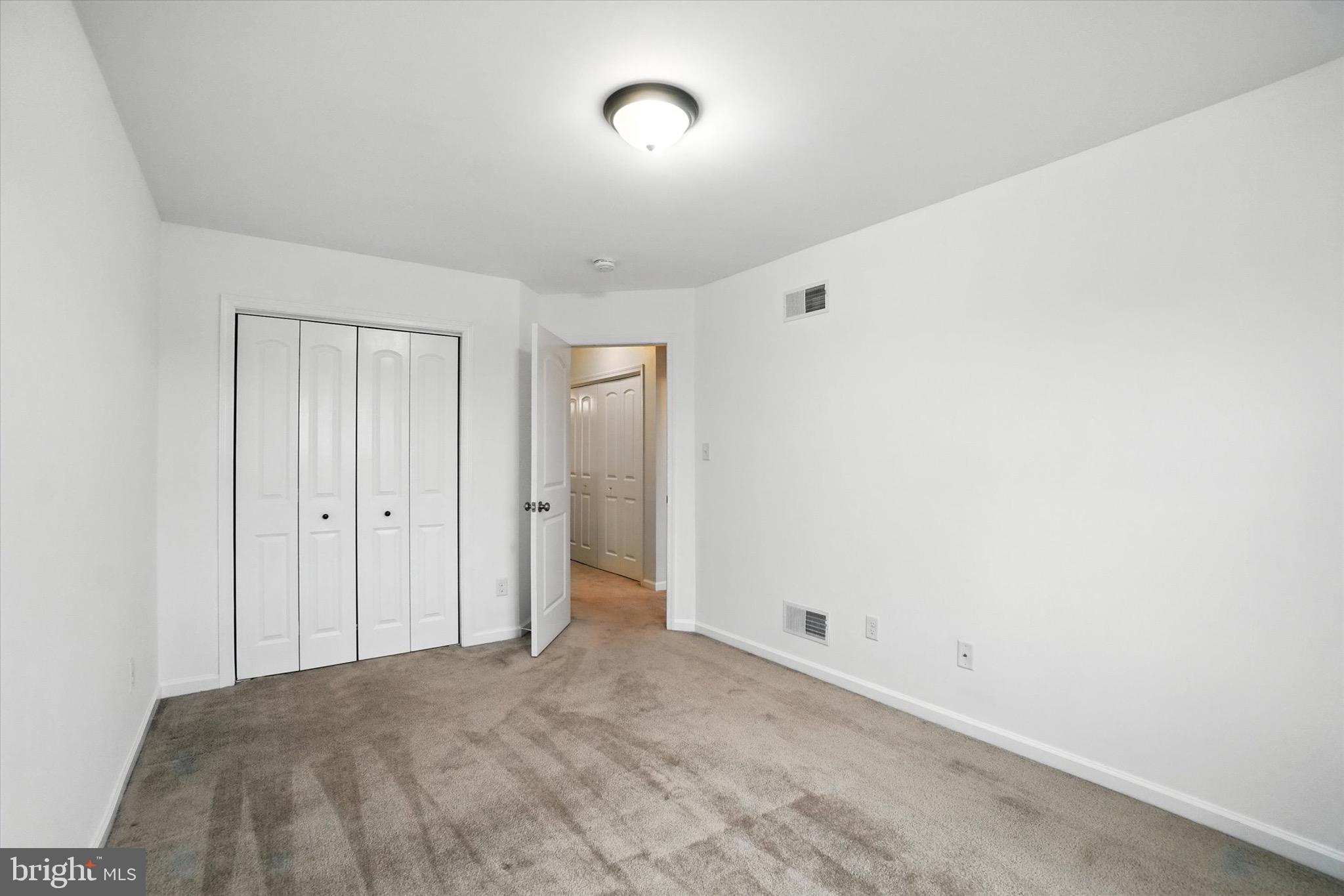 SCHOOLHOUSE CROSSING - Residential