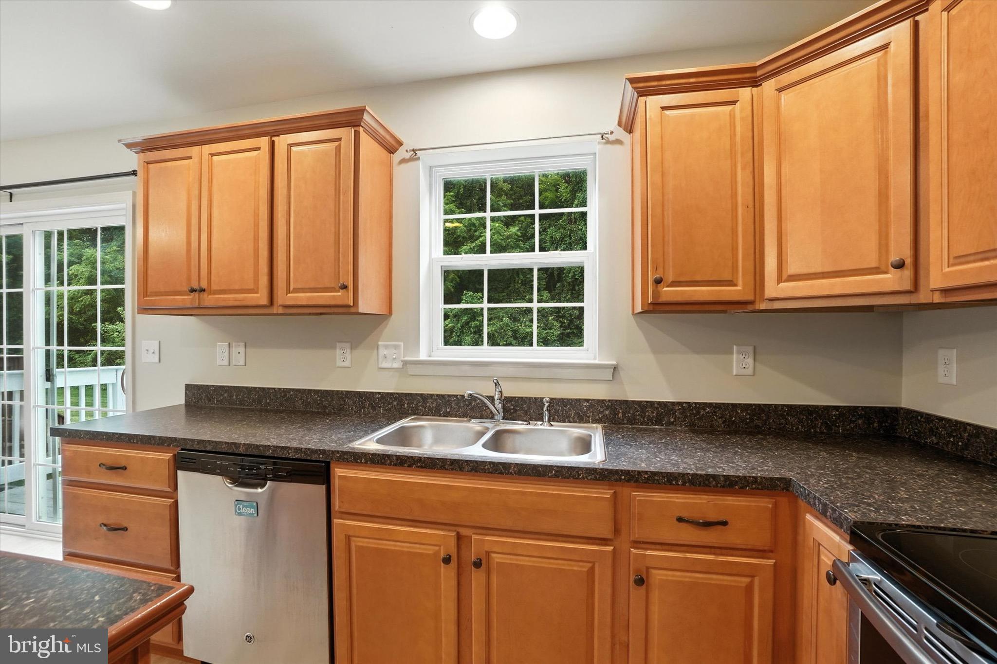 SCHOOLHOUSE CROSSING - Residential