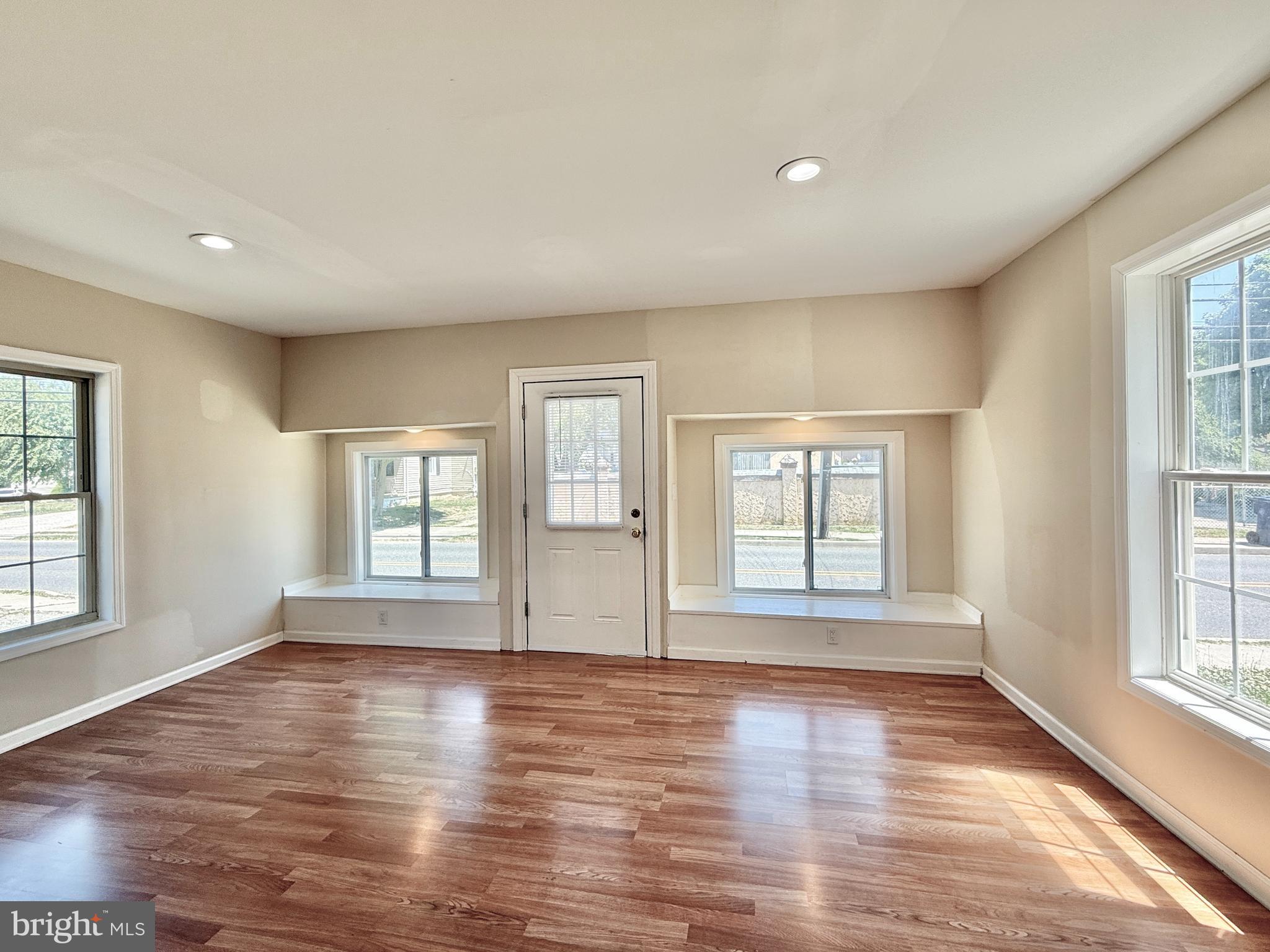 343 BLUE BELL ROAD