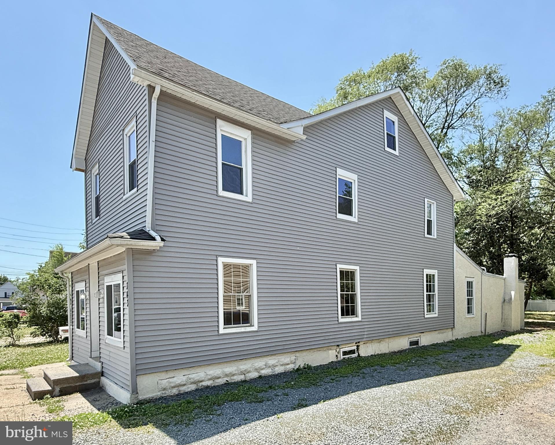 343 BLUE BELL ROAD