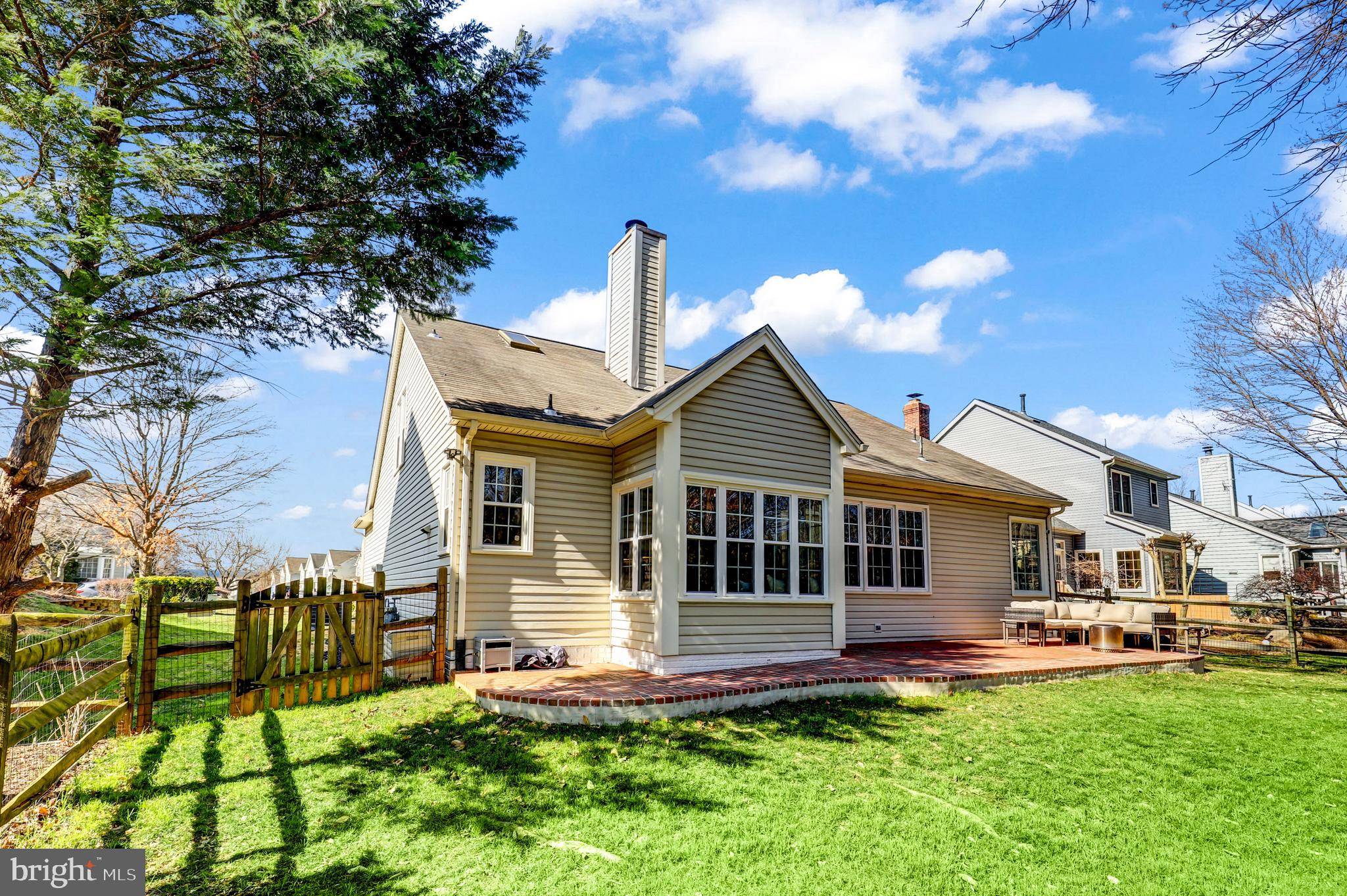 POTOMAC LAKES - Residential