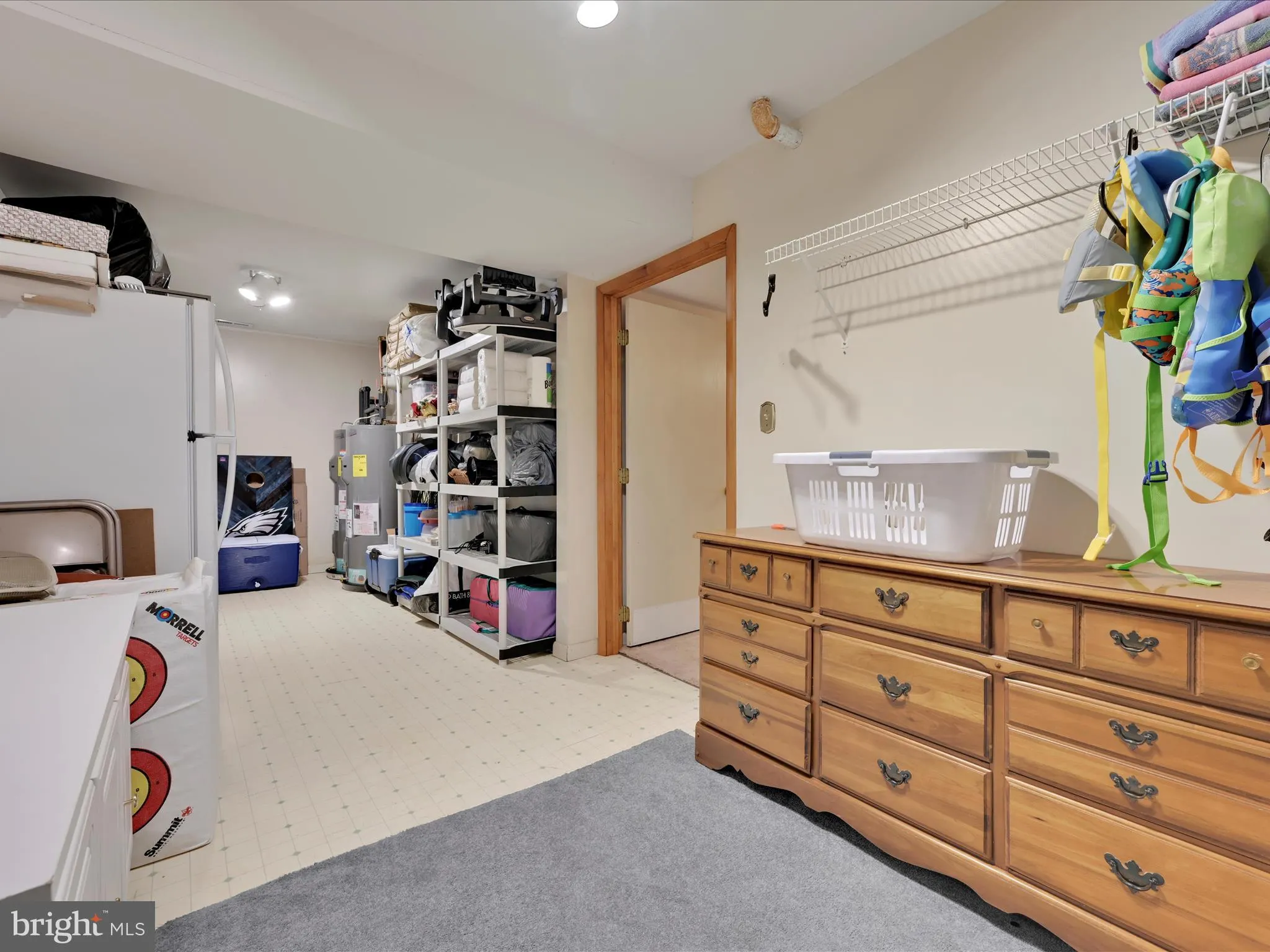 Auburn, Pennsylvania 17922, United States, 5 Bedrooms Bedrooms, ,2 BathroomsBathrooms,Residential,Active,129929