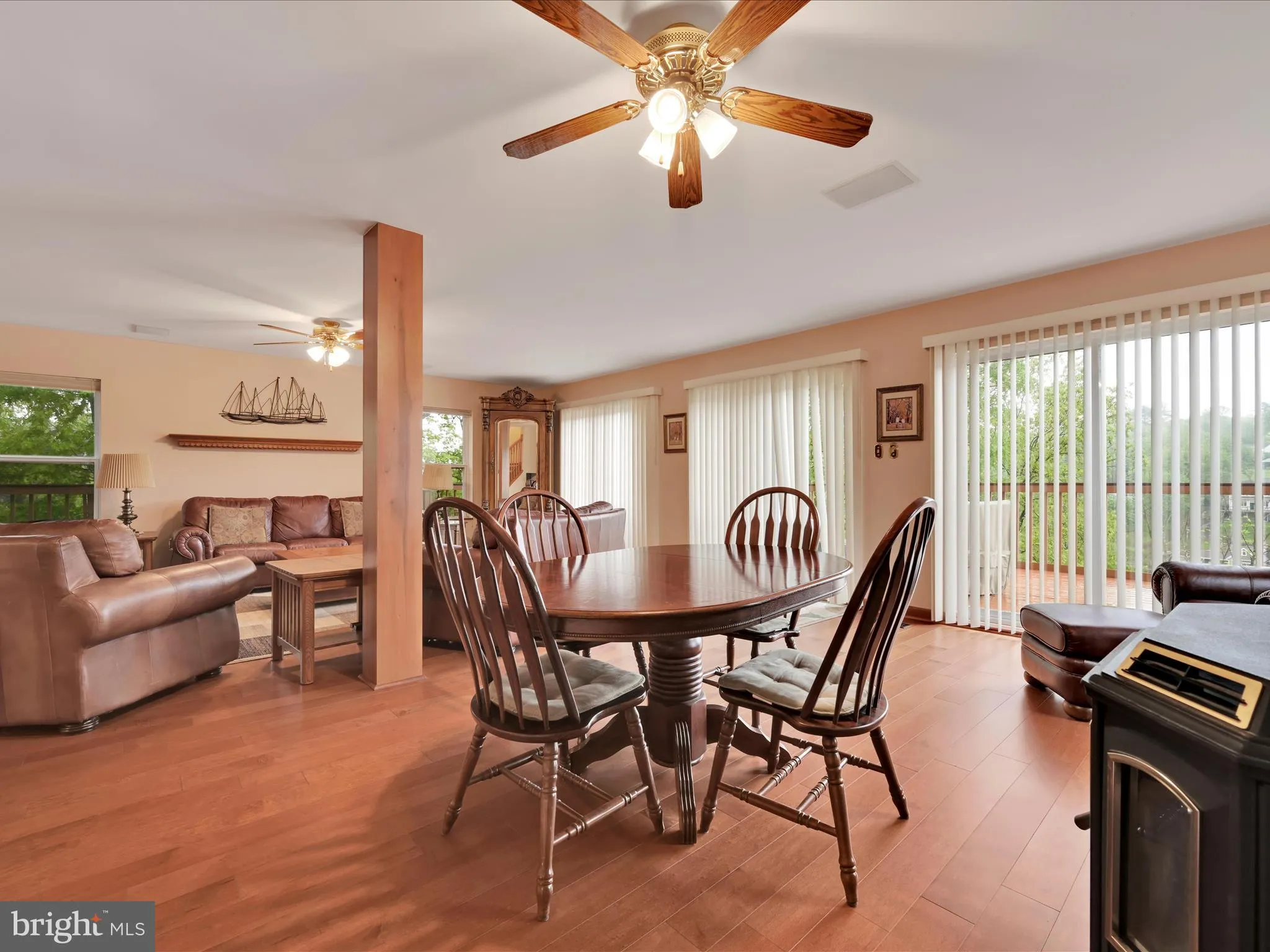 Auburn, Pennsylvania 17922, United States, 5 Bedrooms Bedrooms, ,2 BathroomsBathrooms,Residential,Active,129929