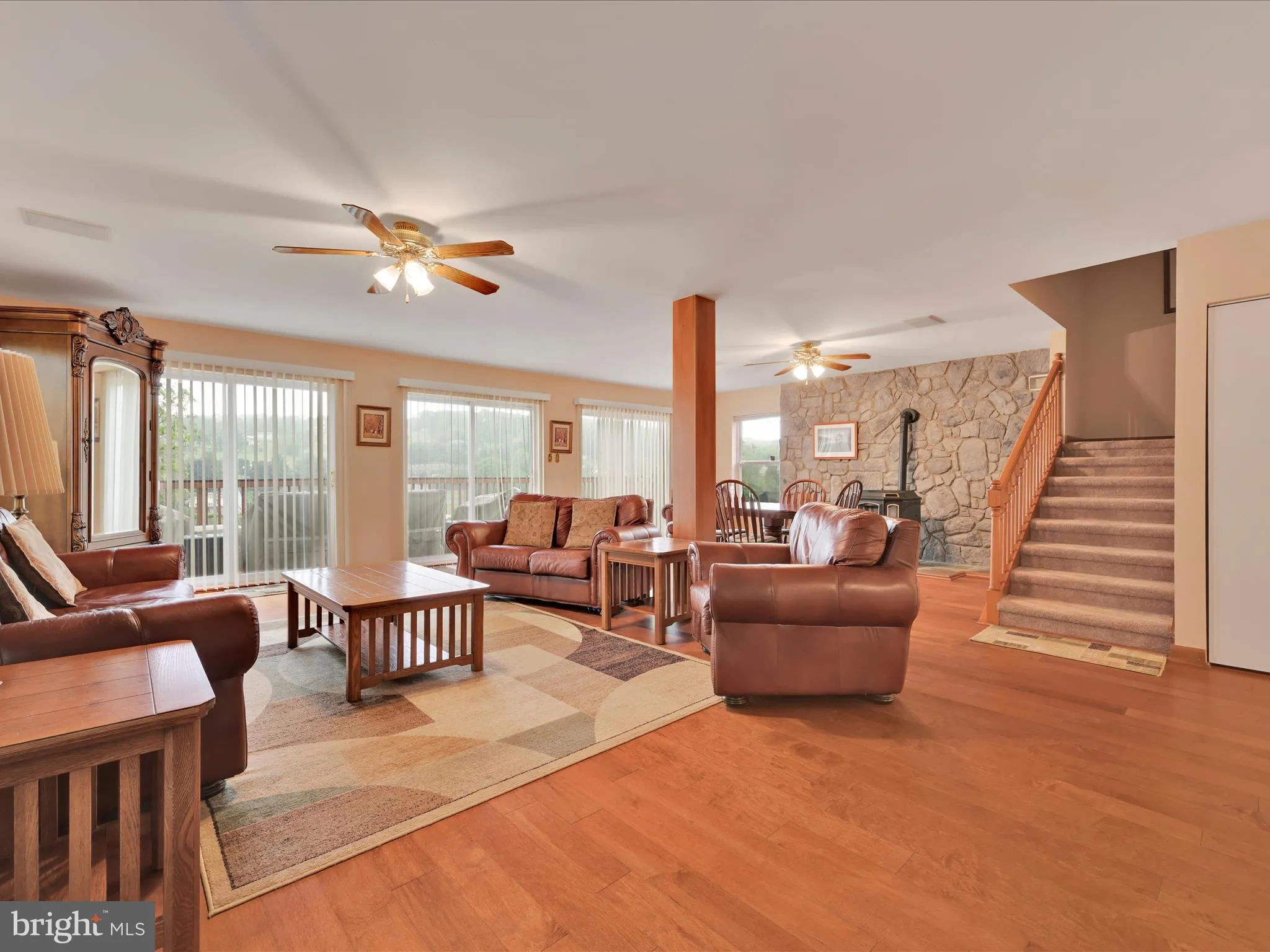 Auburn, Pennsylvania 17922, United States, 5 Bedrooms Bedrooms, ,2 BathroomsBathrooms,Residential,Active,129929