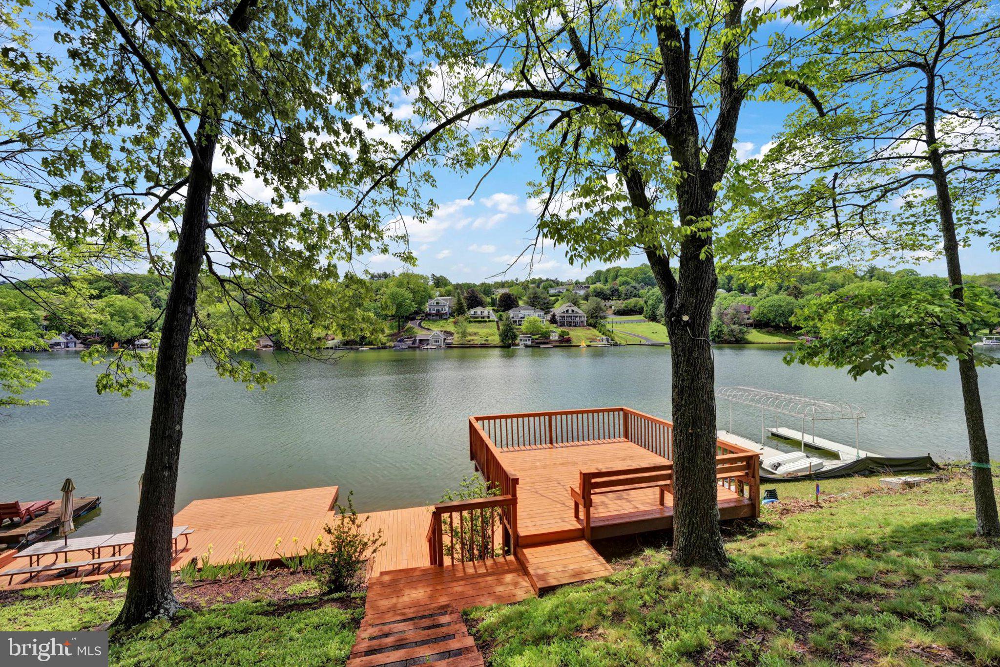 1494 WYNONAH DRIVE