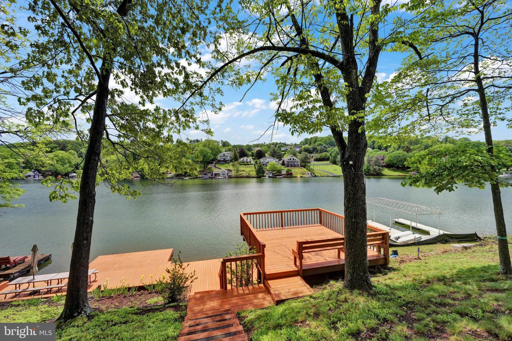 Auburn, Pennsylvania 17922, United States, 5 Bedrooms Bedrooms, ,2 BathroomsBathrooms,Residential,Active,129929