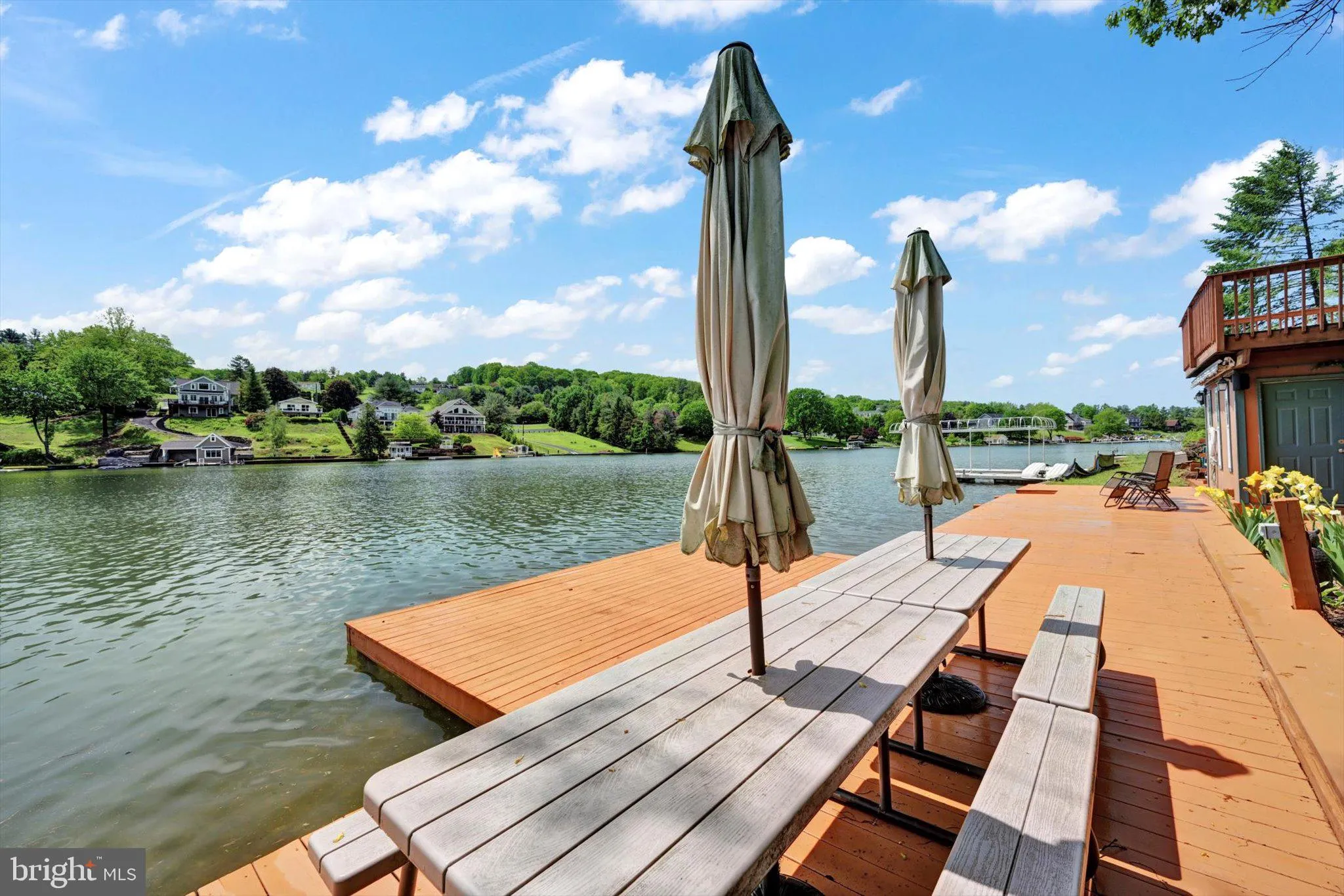 Auburn, Pennsylvania 17922, United States, 5 Bedrooms Bedrooms, ,2 BathroomsBathrooms,Residential,Active,129929