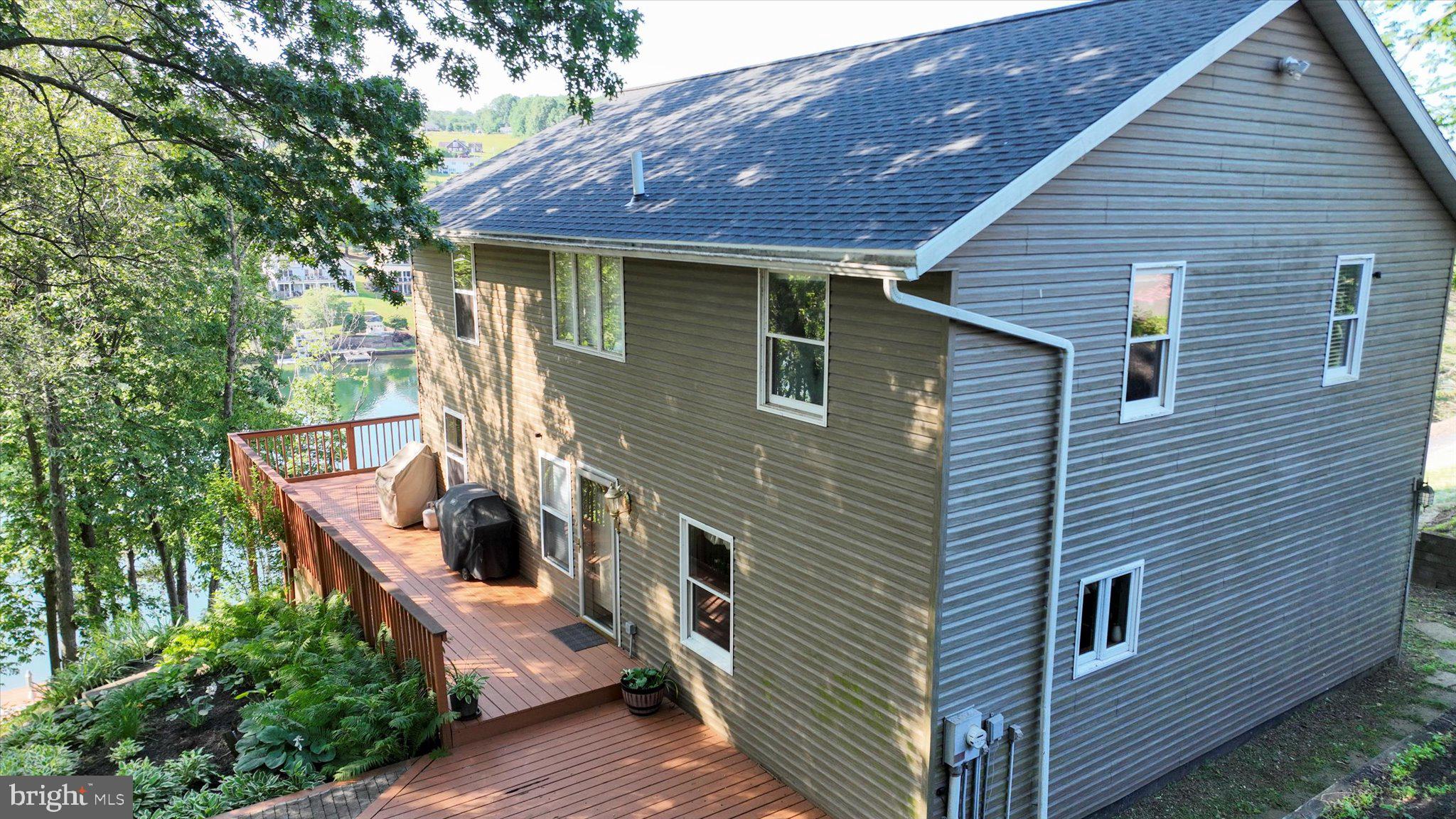 1494 WYNONAH DRIVE