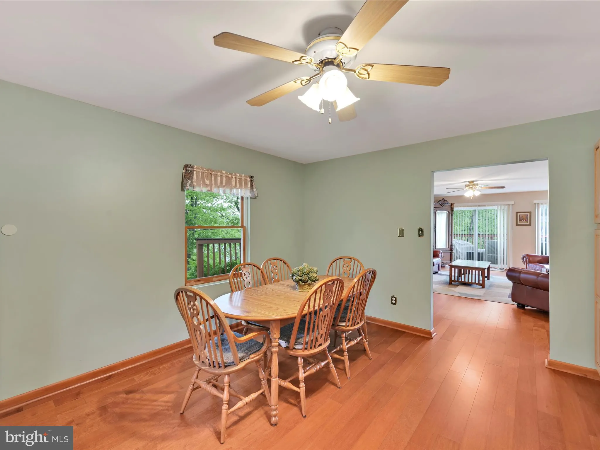 Auburn, Pennsylvania 17922, United States, 5 Bedrooms Bedrooms, ,2 BathroomsBathrooms,Residential,Active,129929