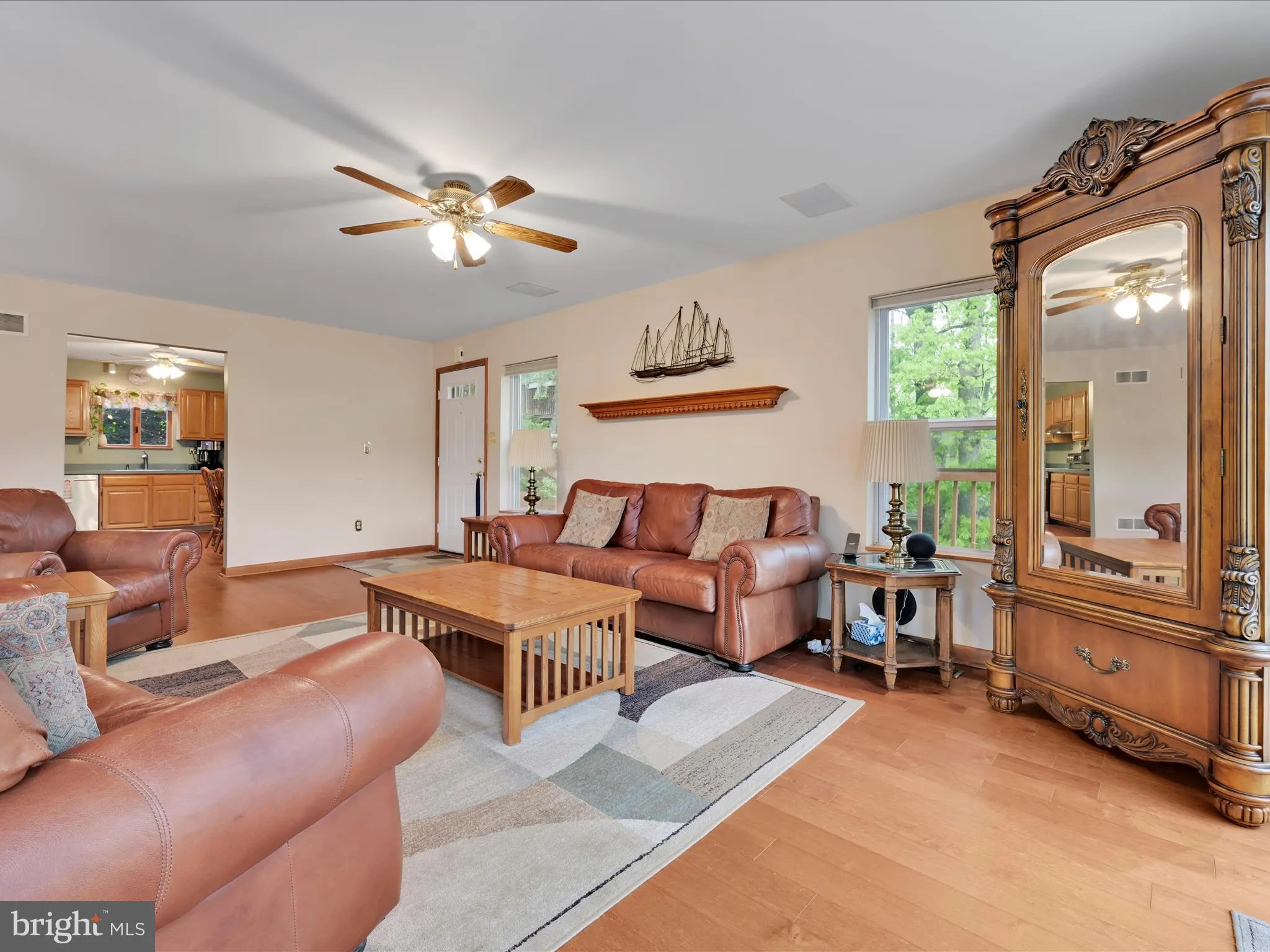 Auburn, Pennsylvania 17922, United States, 5 Bedrooms Bedrooms, ,2 BathroomsBathrooms,Residential,Active,129929