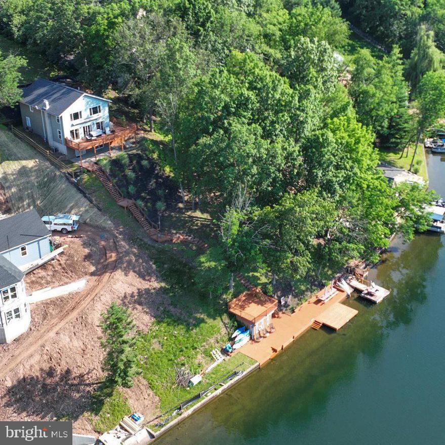 1494 WYNONAH DRIVE