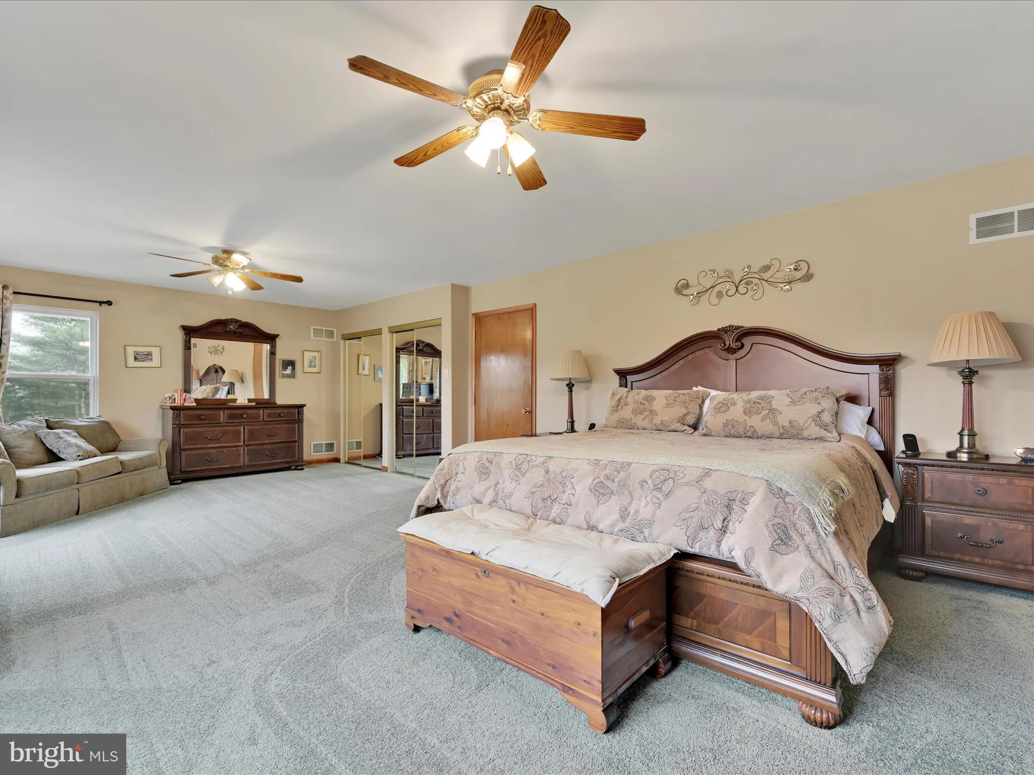 Auburn, Pennsylvania 17922, United States, 5 Bedrooms Bedrooms, ,2 BathroomsBathrooms,Residential,Active,129929