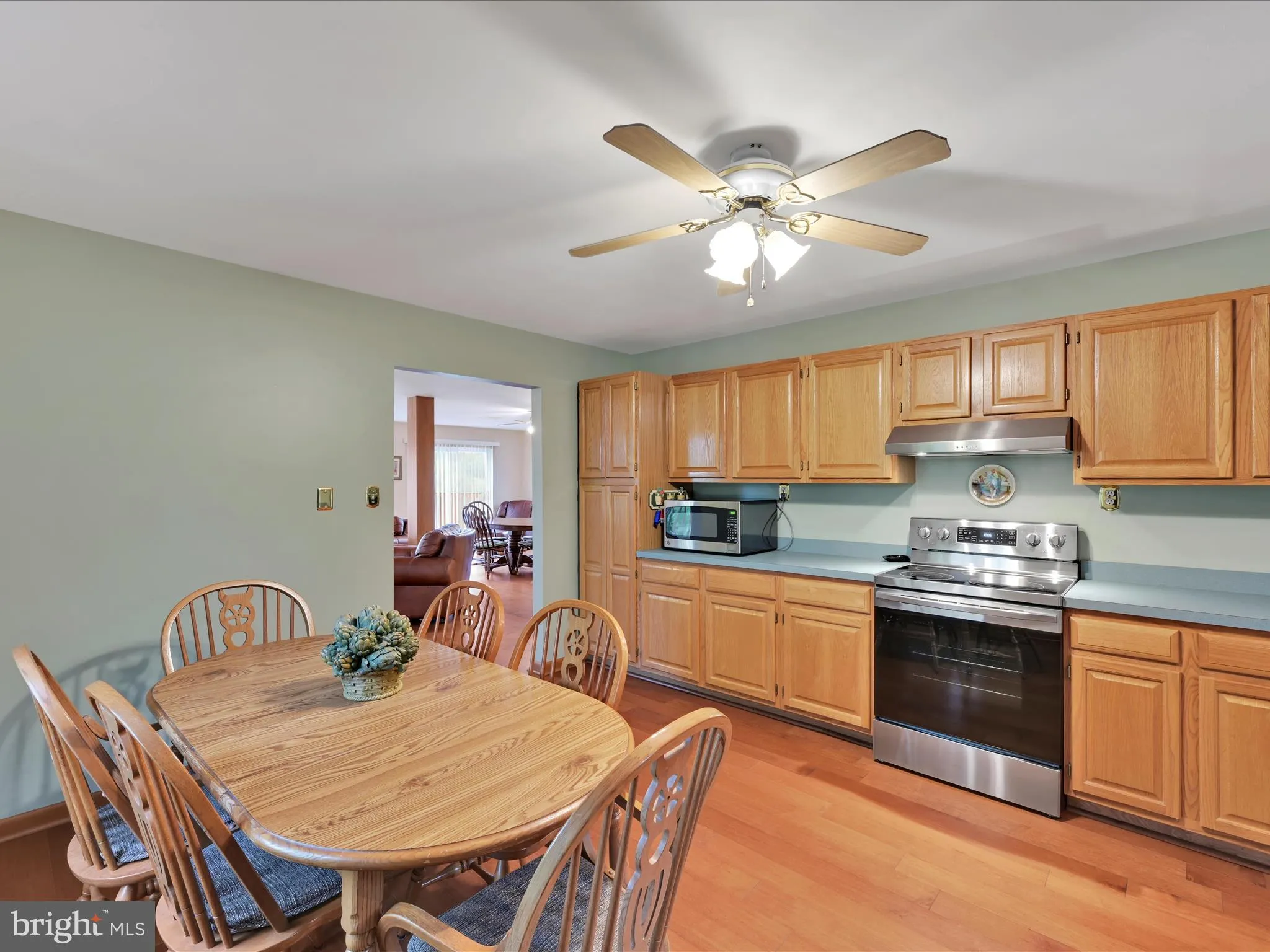 Auburn, Pennsylvania 17922, United States, 5 Bedrooms Bedrooms, ,2 BathroomsBathrooms,Residential,Active,129929