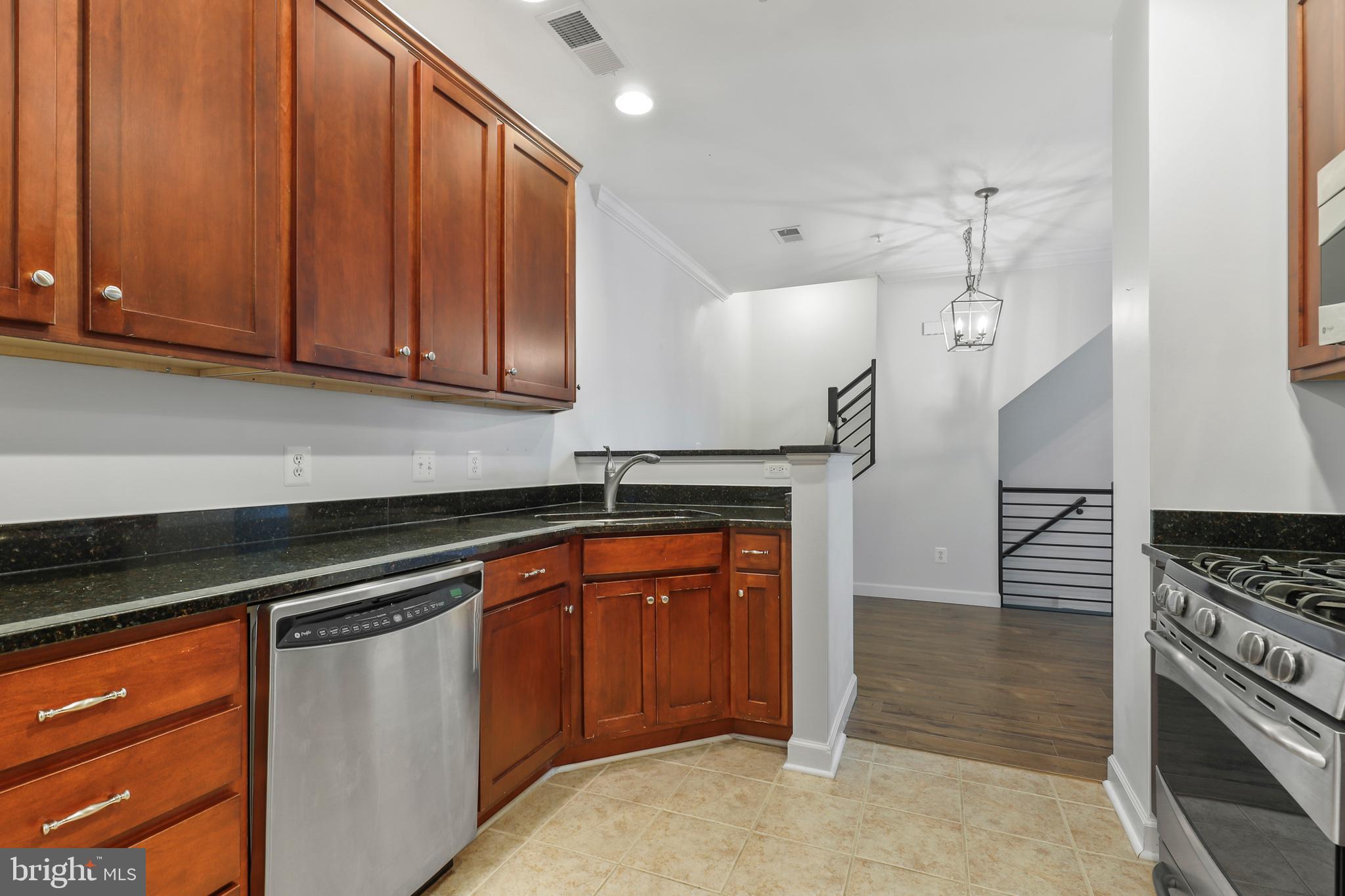 RIDGES AT BELMONT - Residential