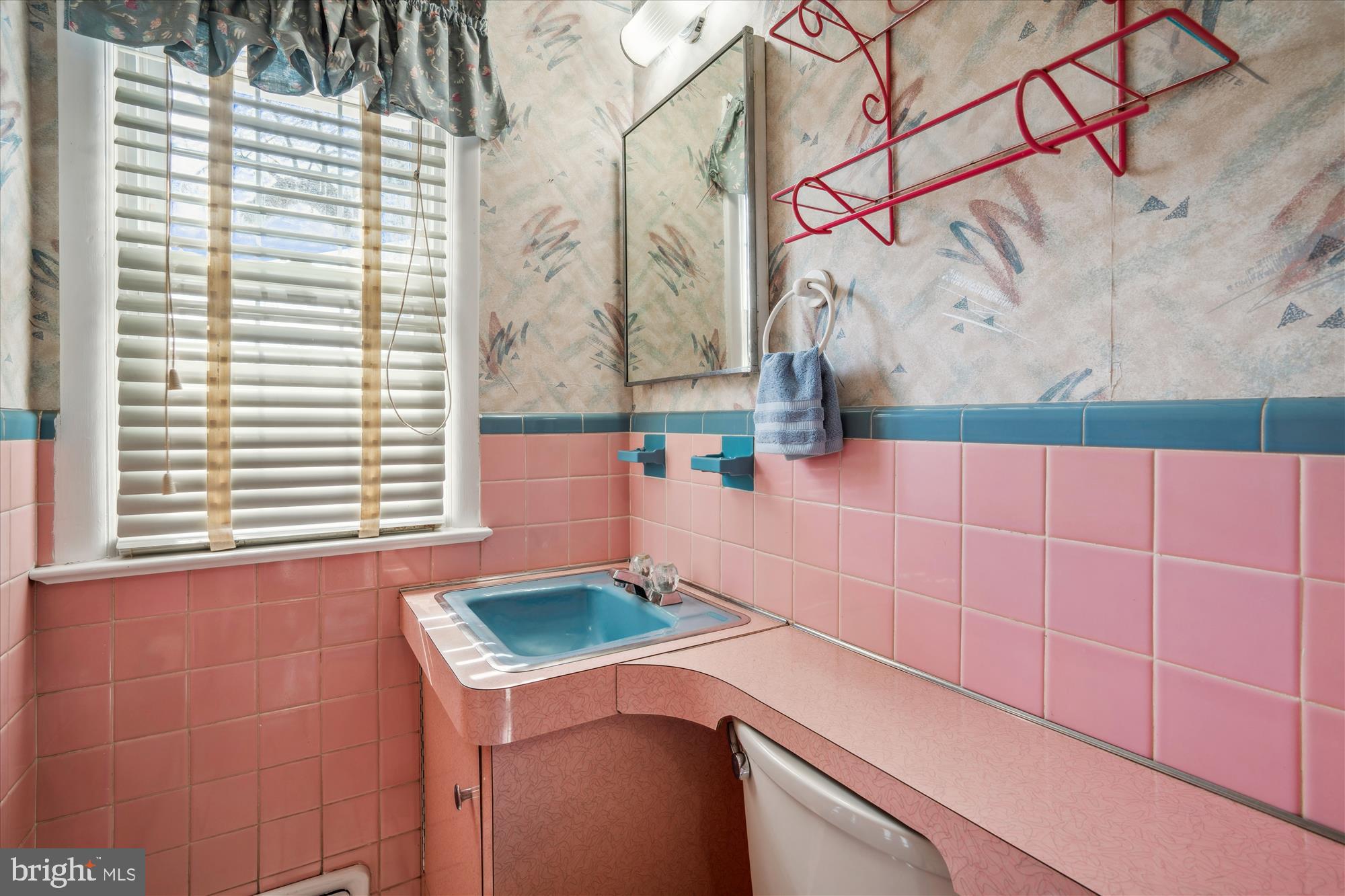 BURNT MILLS MANOR - Residential