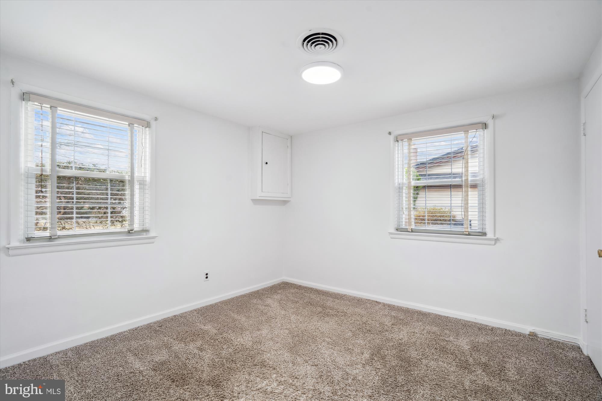 BURNT MILLS MANOR - Residential