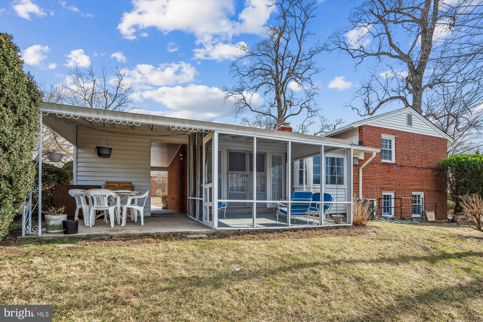 BURNT MILLS MANOR - Residential