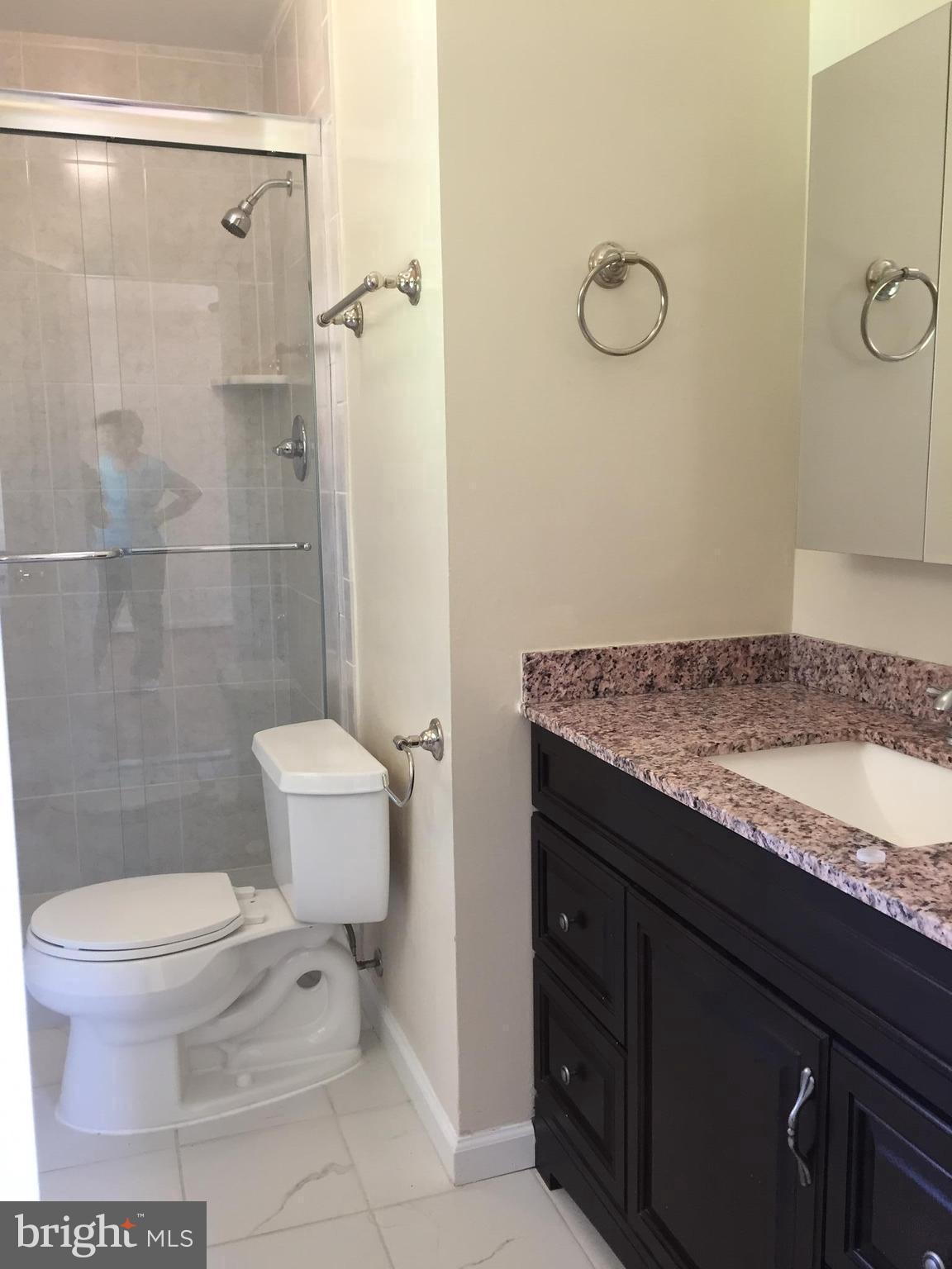 TOWN AND COUNTRY ESTATES - Residential Lease