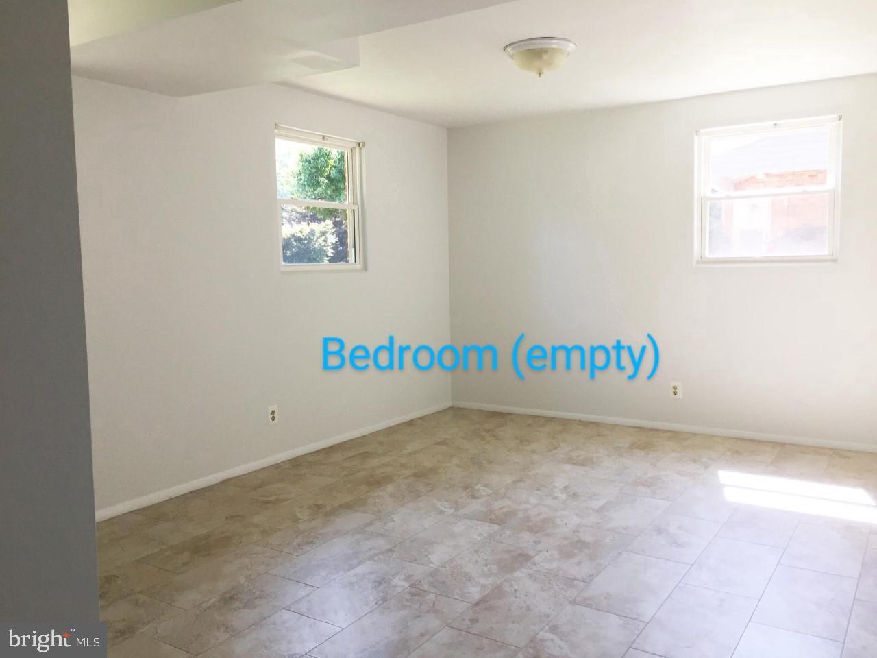 TOWN AND COUNTRY ESTATES - Residential Lease