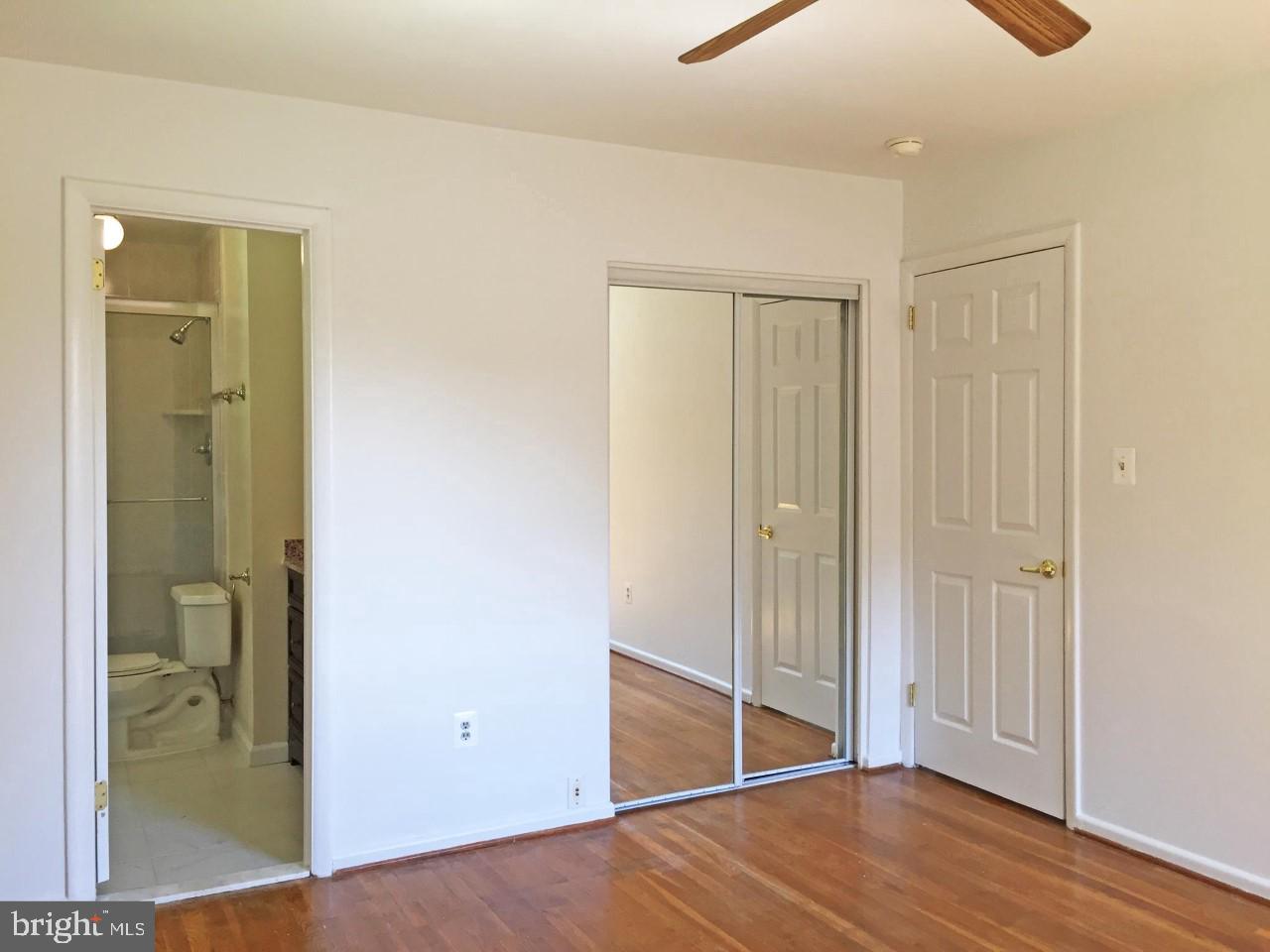 TOWN AND COUNTRY ESTATES - Residential Lease