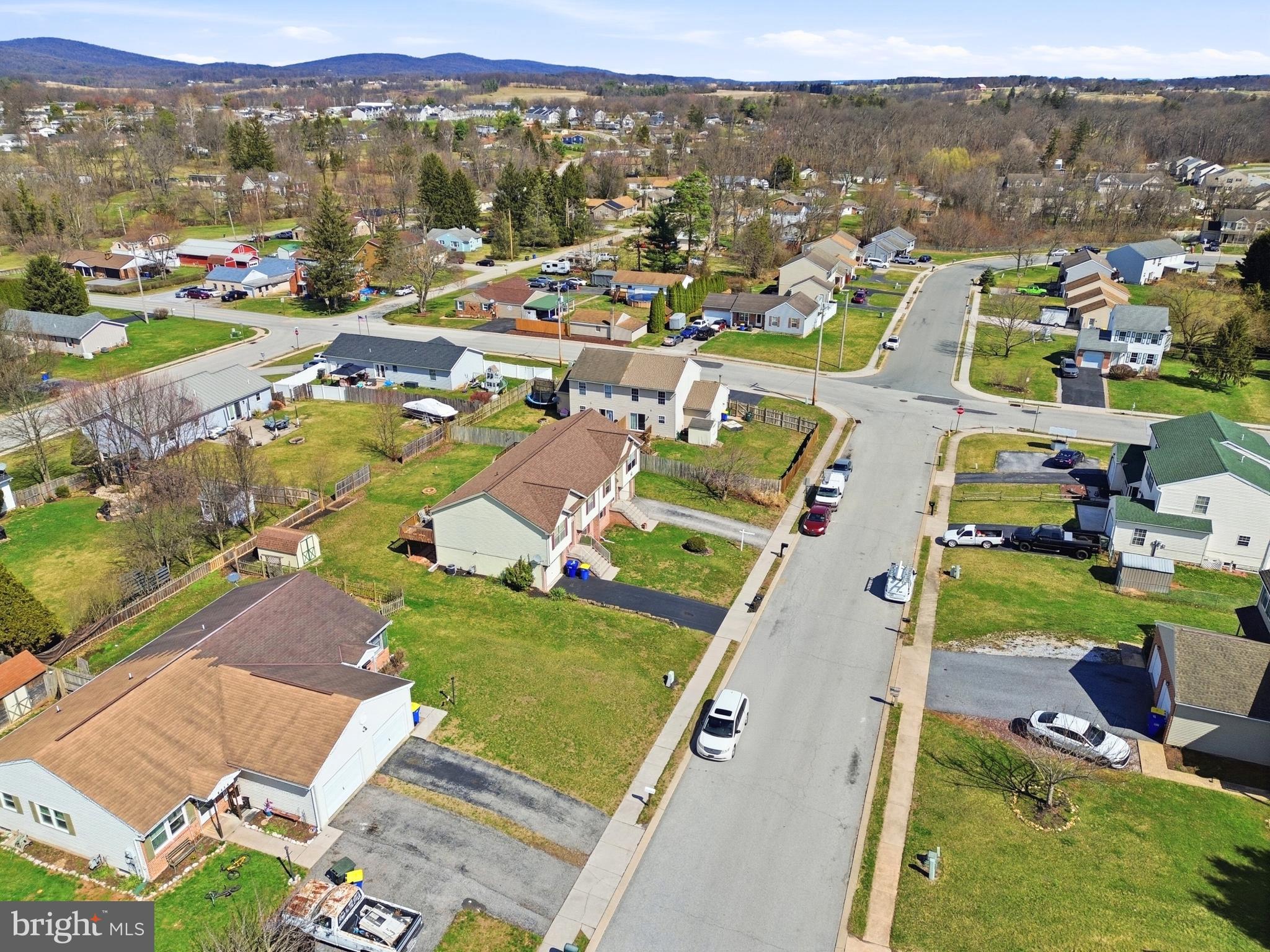 WANDERING STREAM ESTATES - Residential