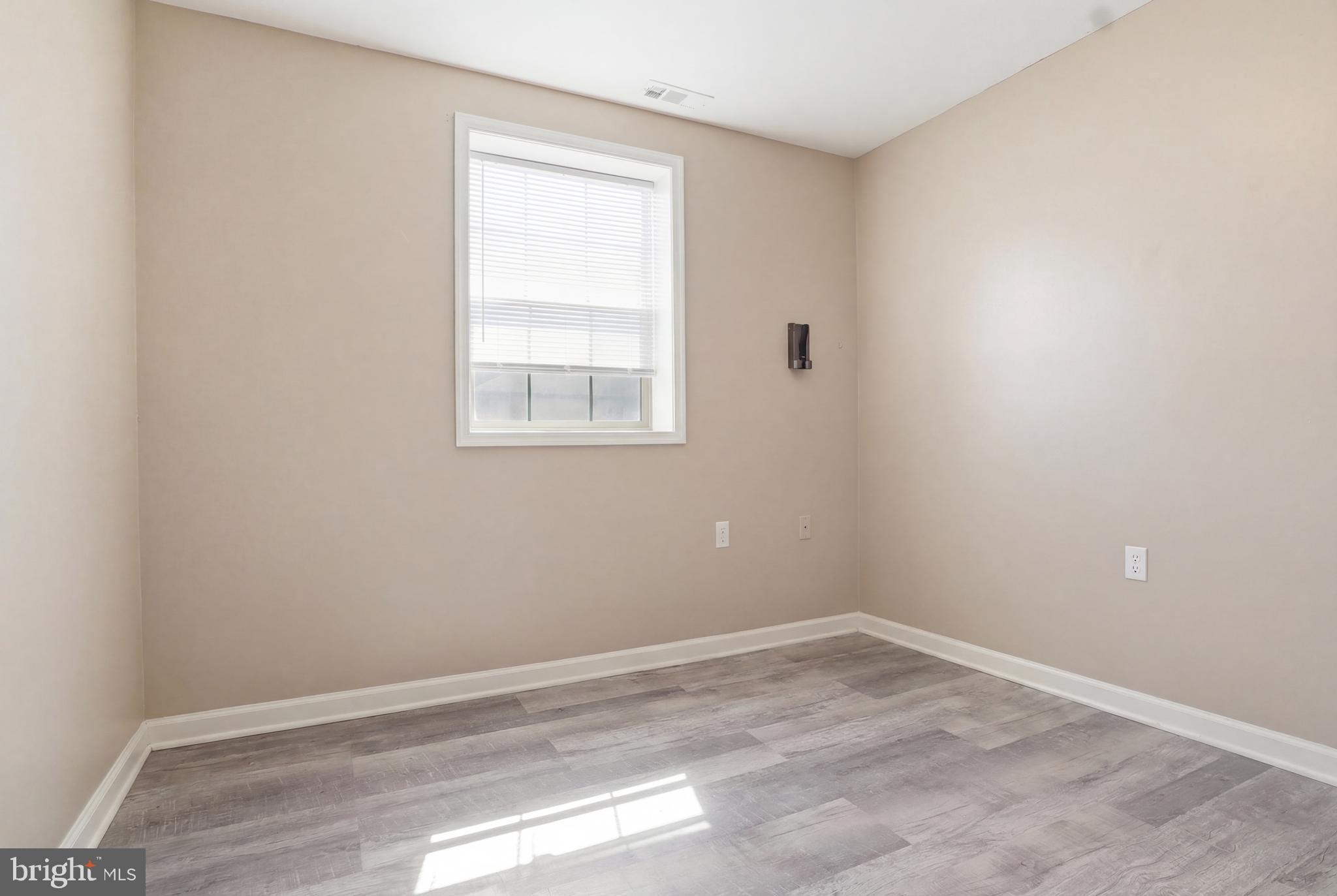 WANDERING STREAM ESTATES - Residential