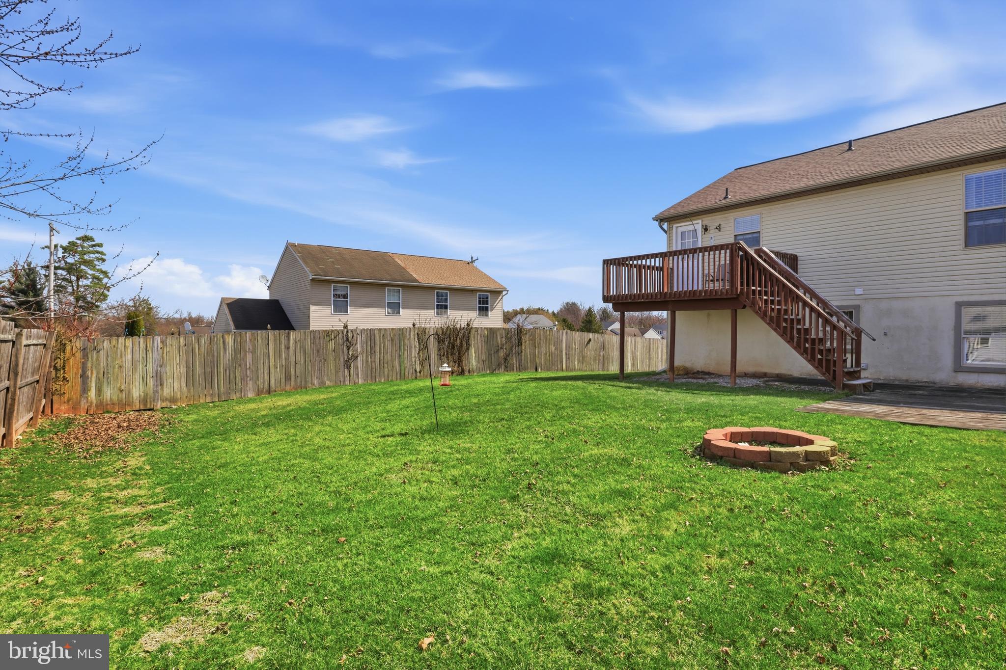 WANDERING STREAM ESTATES - Residential