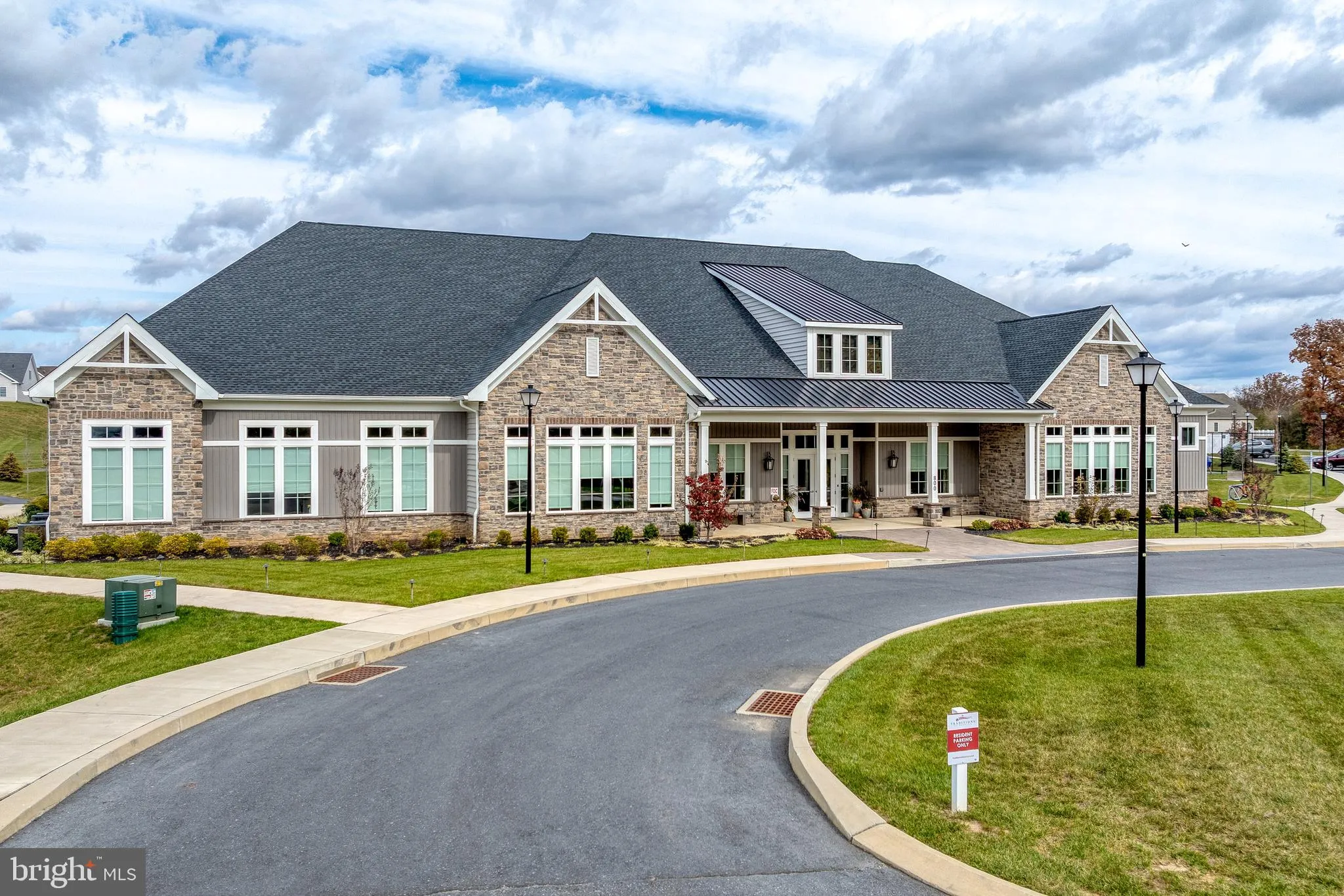 East Petersburg, Pennsylvania 17520, United States, 3 Bedrooms Bedrooms, ,3 BathroomsBathrooms,Residential,Pending,35414