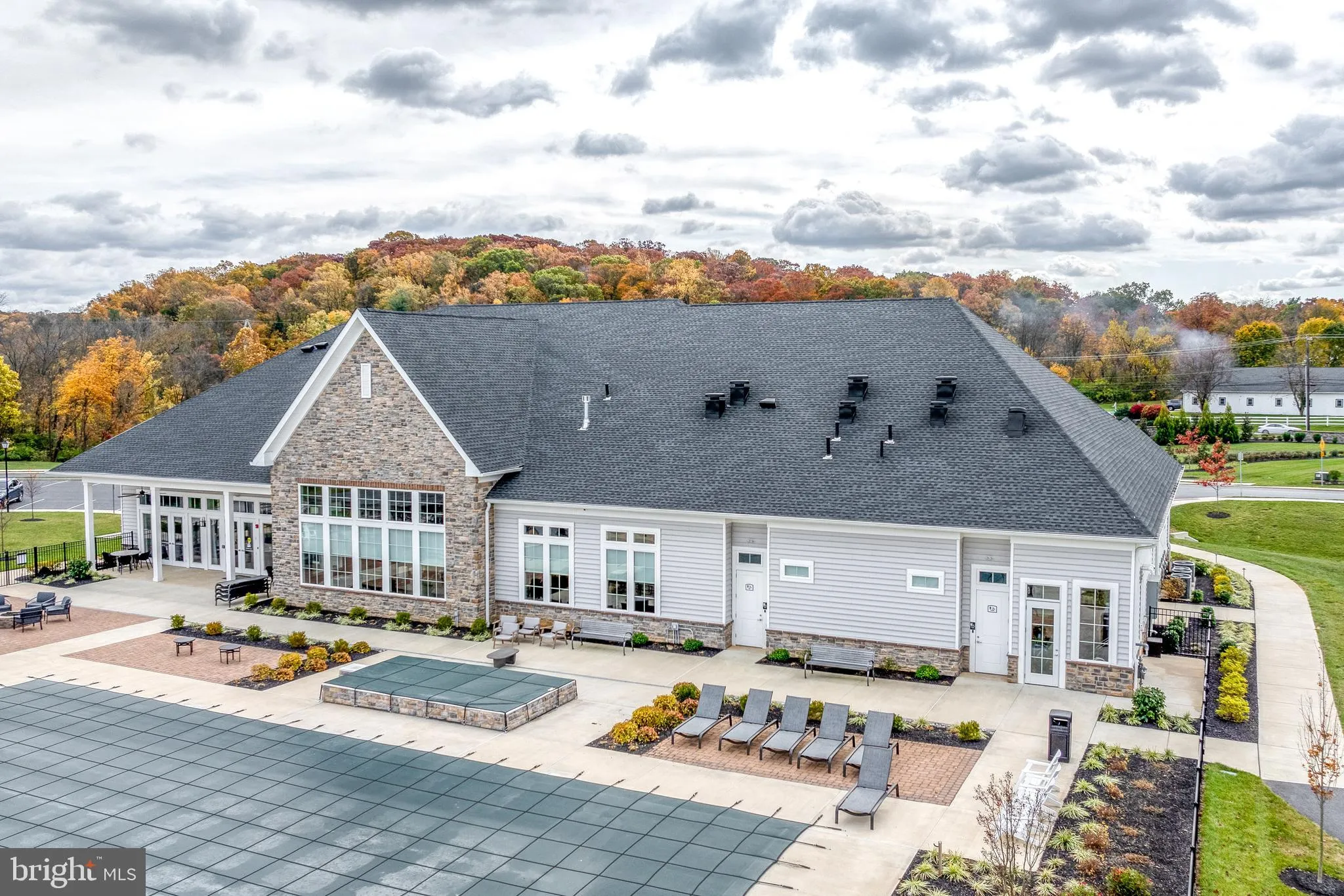 East Petersburg, Pennsylvania 17520, United States, 3 Bedrooms Bedrooms, ,3 BathroomsBathrooms,Residential,Pending,35414