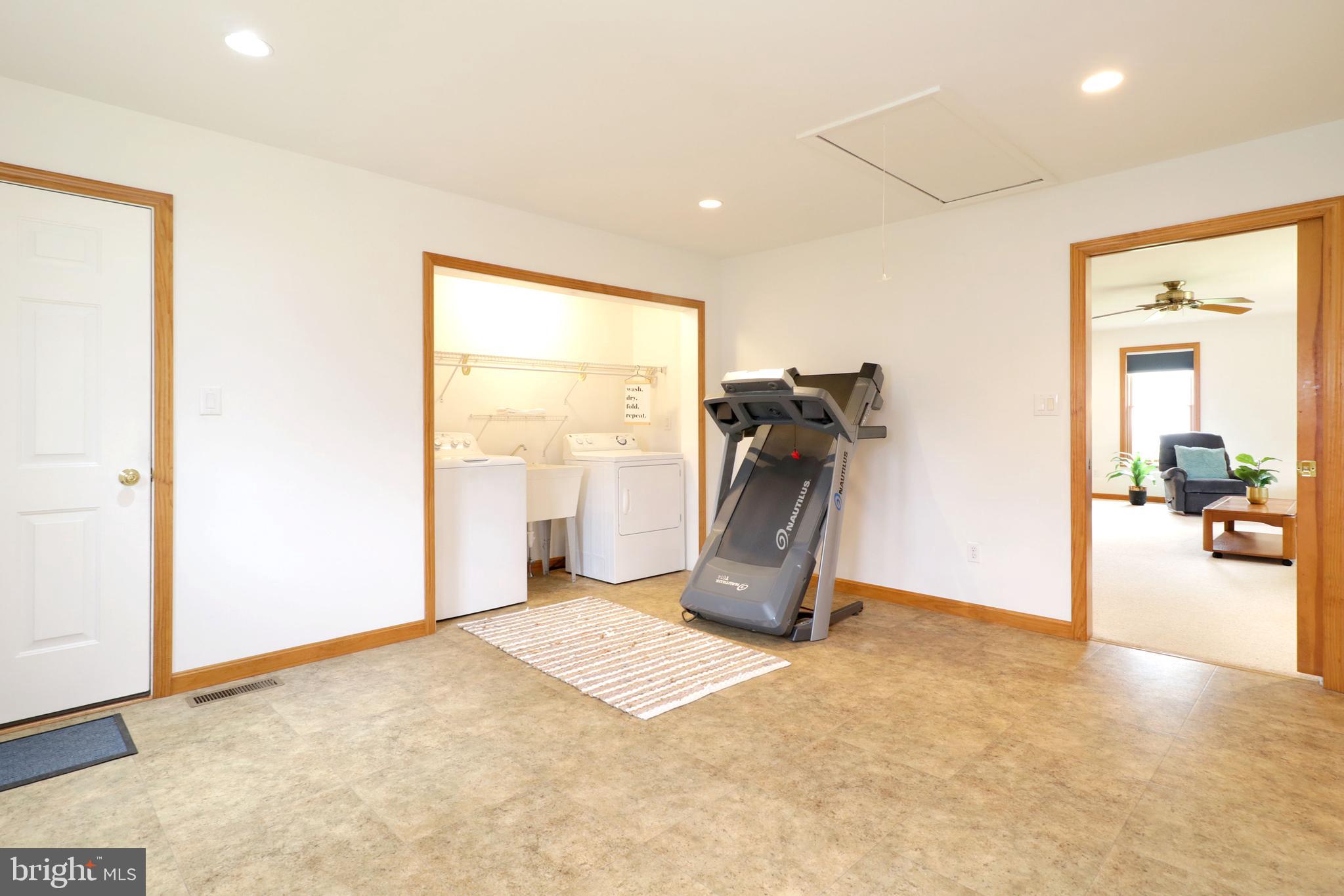 SMITH/HUGHES - Residential