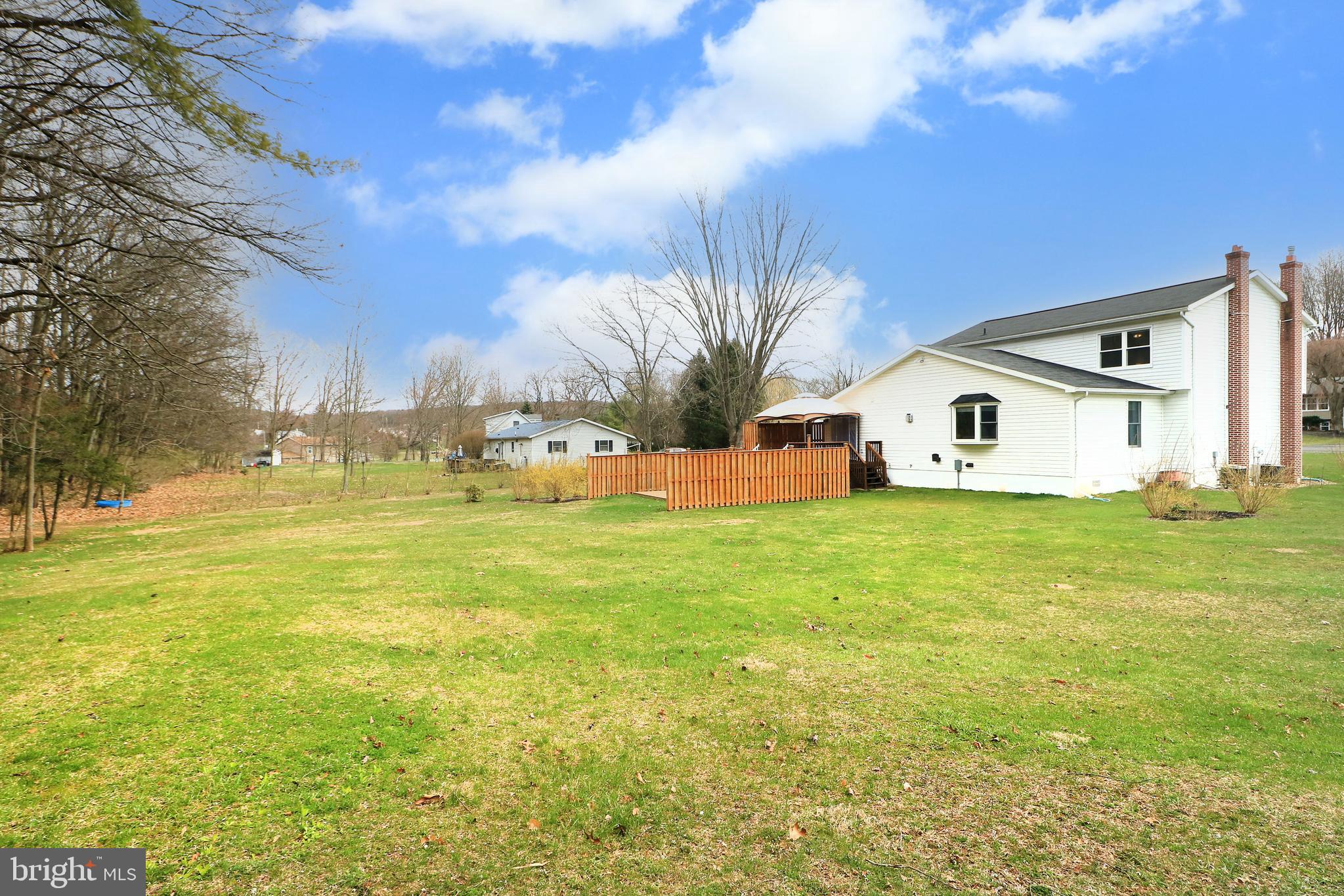 SMITH/HUGHES - Residential