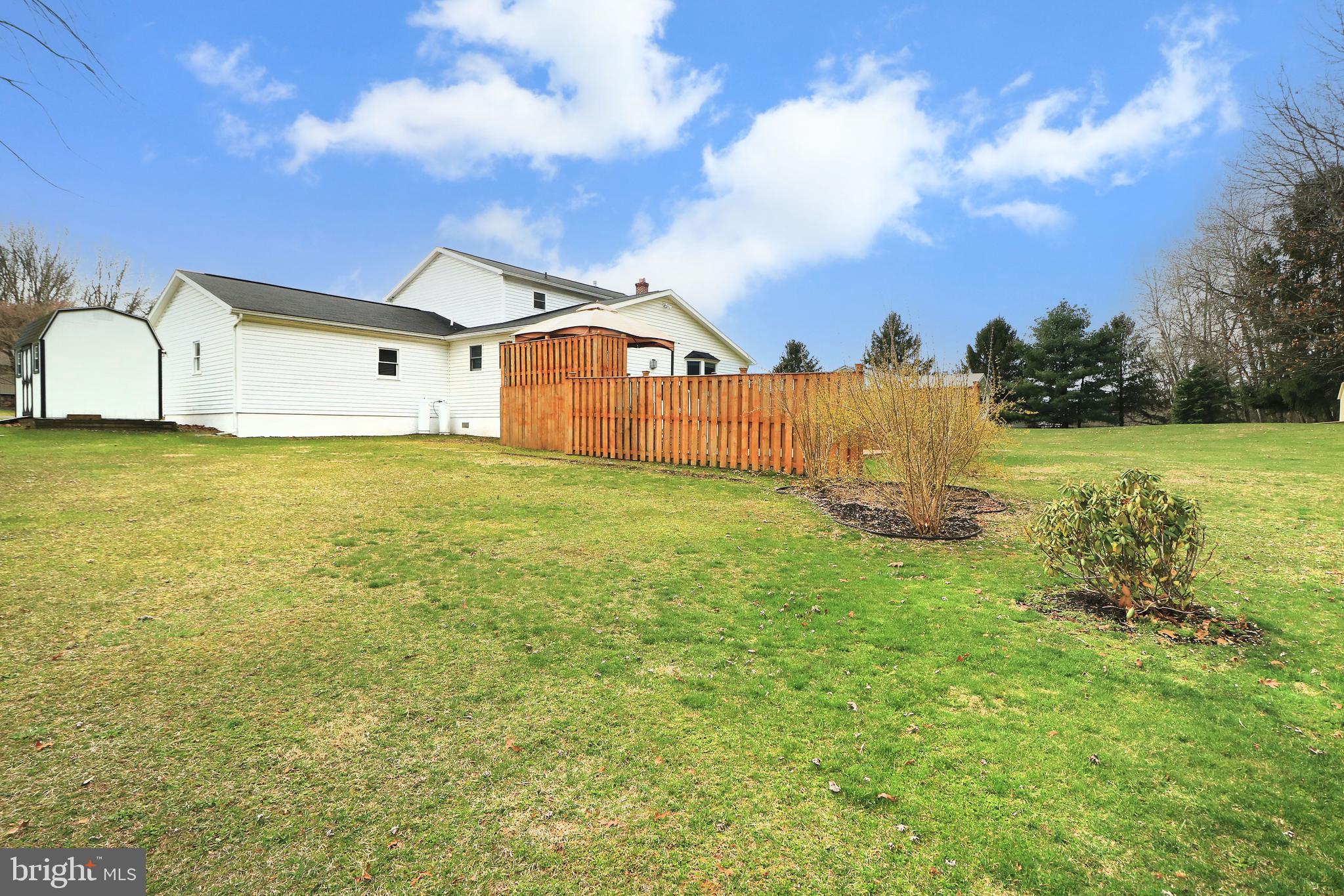 SMITH/HUGHES - Residential