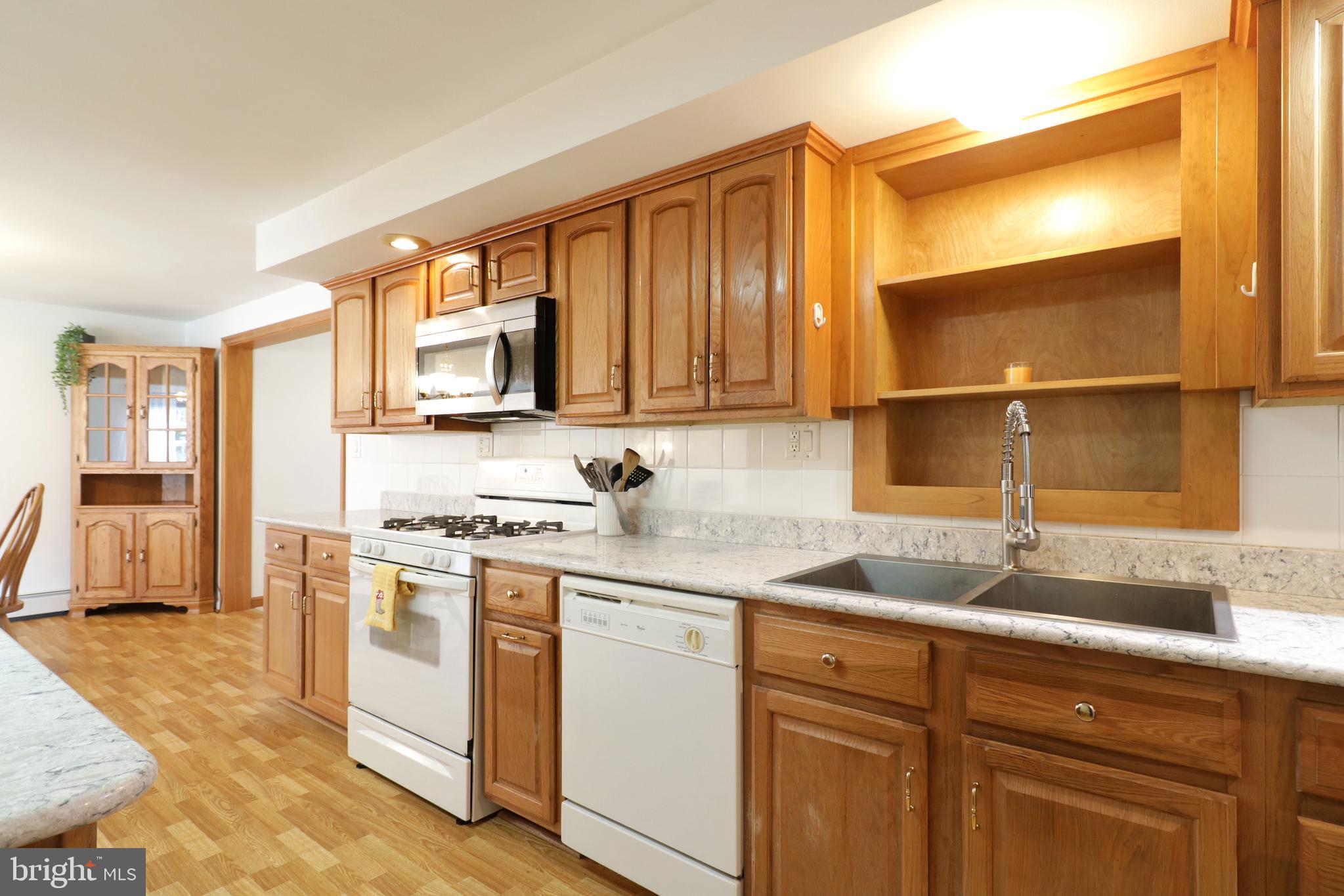 SMITH/HUGHES - Residential