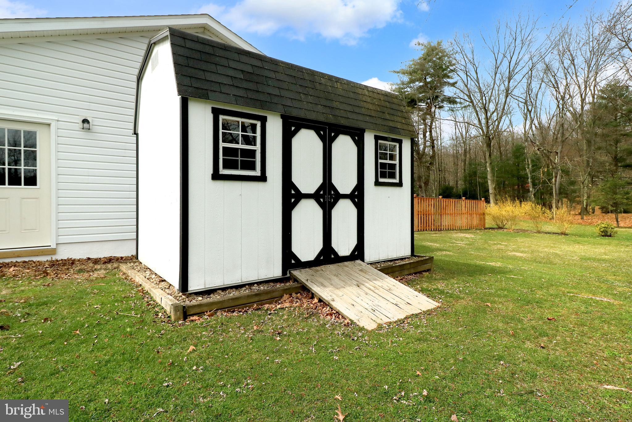 SMITH/HUGHES - Residential