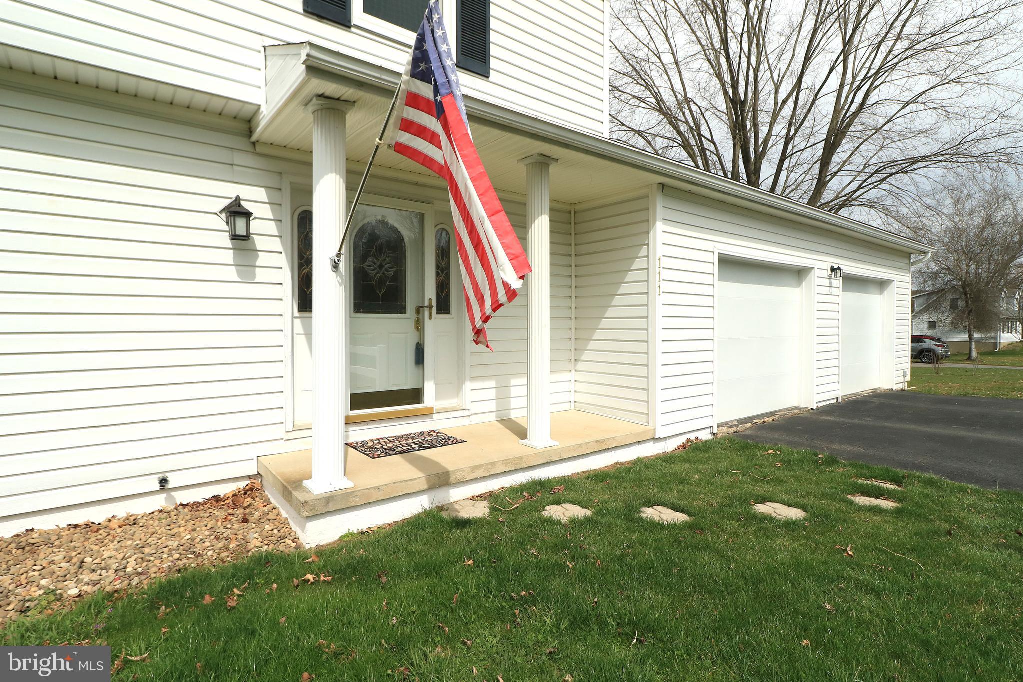 SMITH/HUGHES - Residential