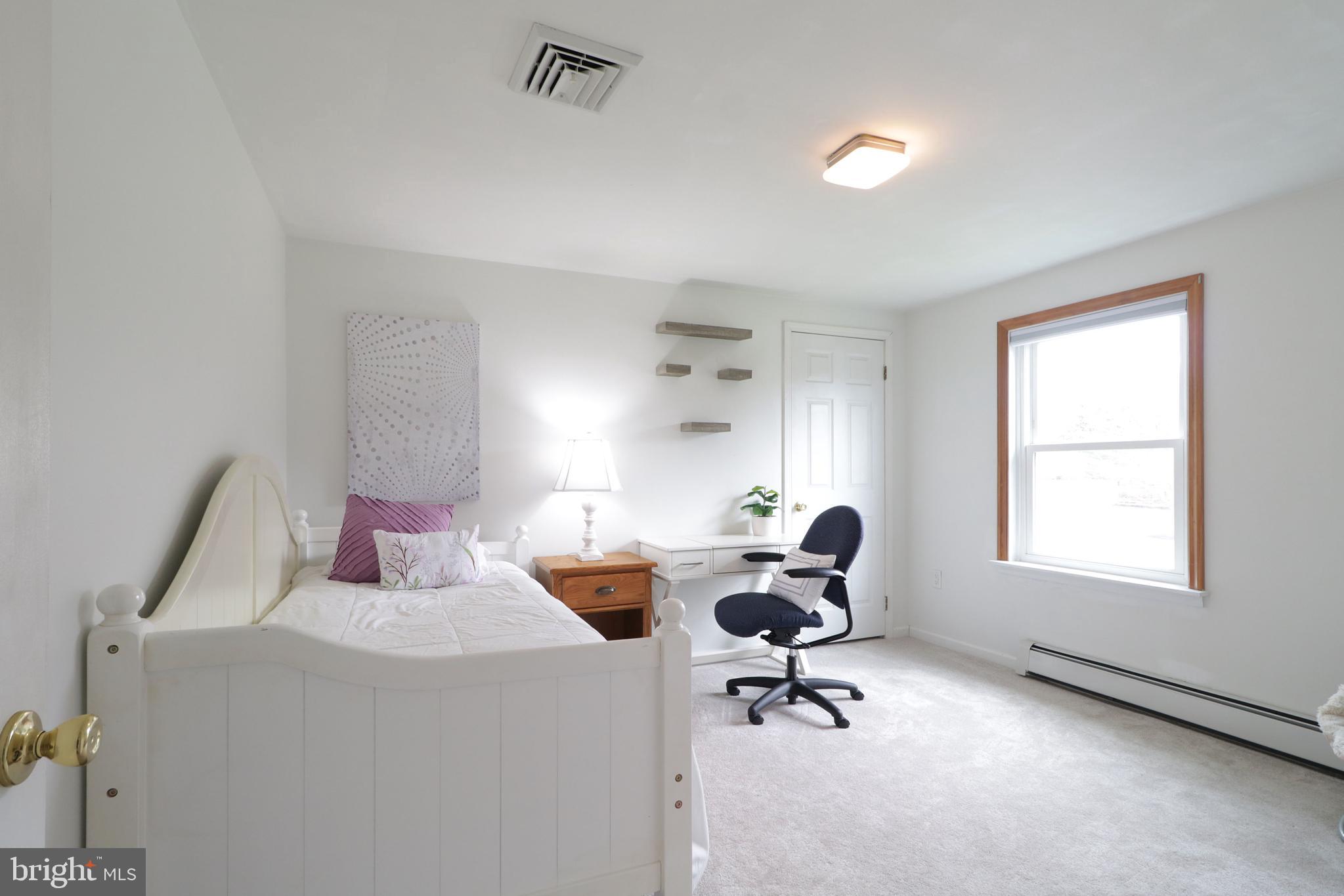 SMITH/HUGHES - Residential