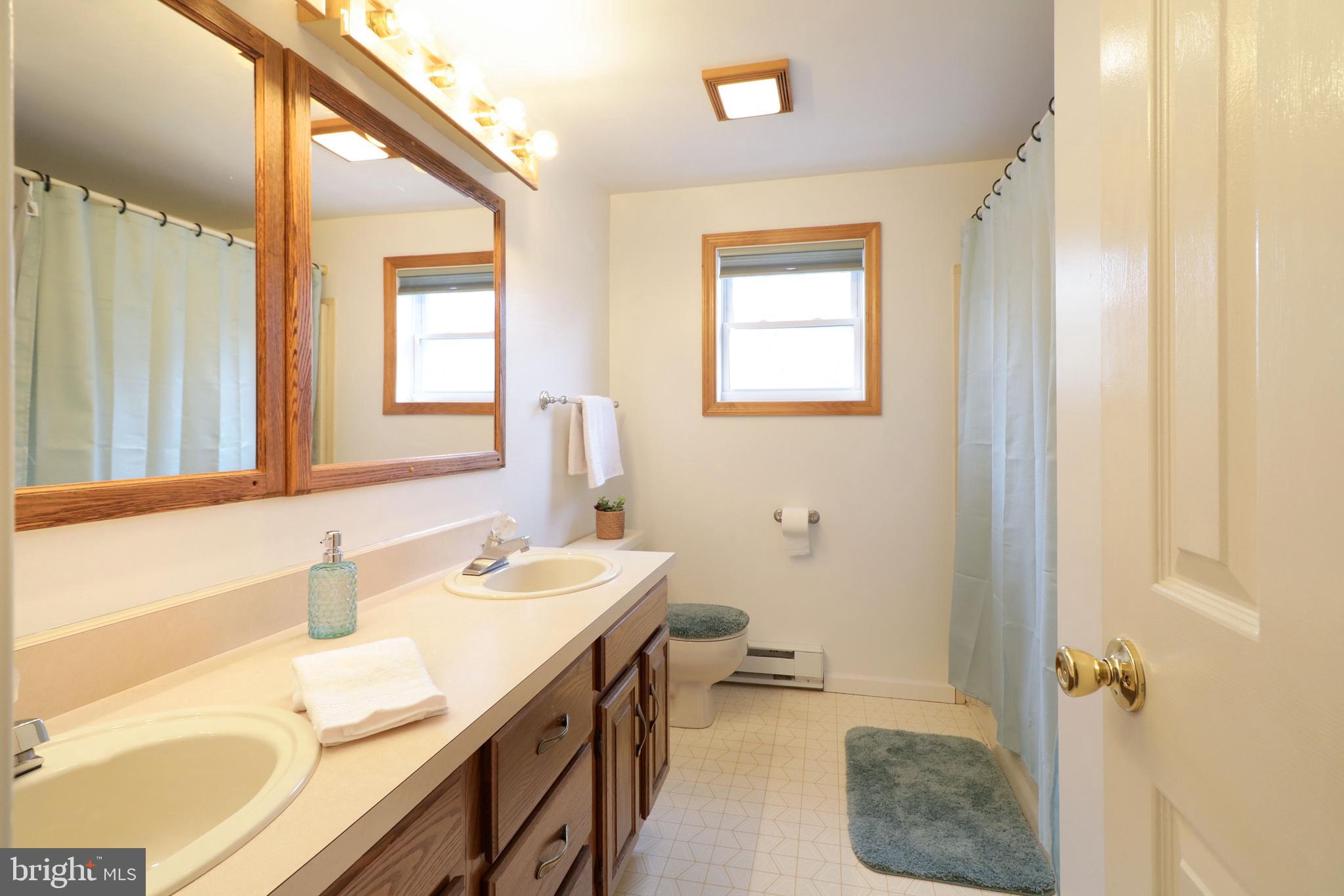 SMITH/HUGHES - Residential